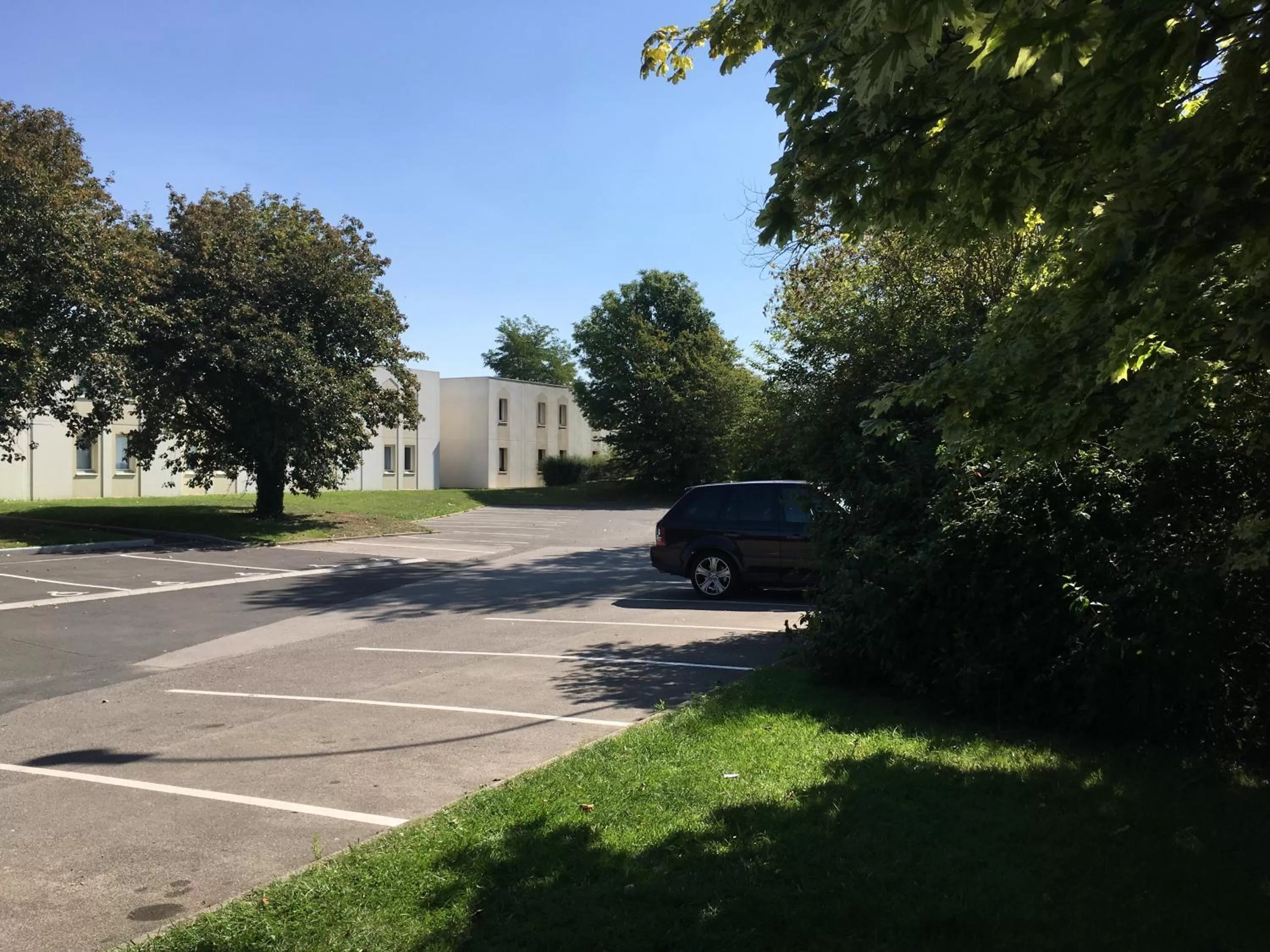 Facade/entrance in ibis Abbeville