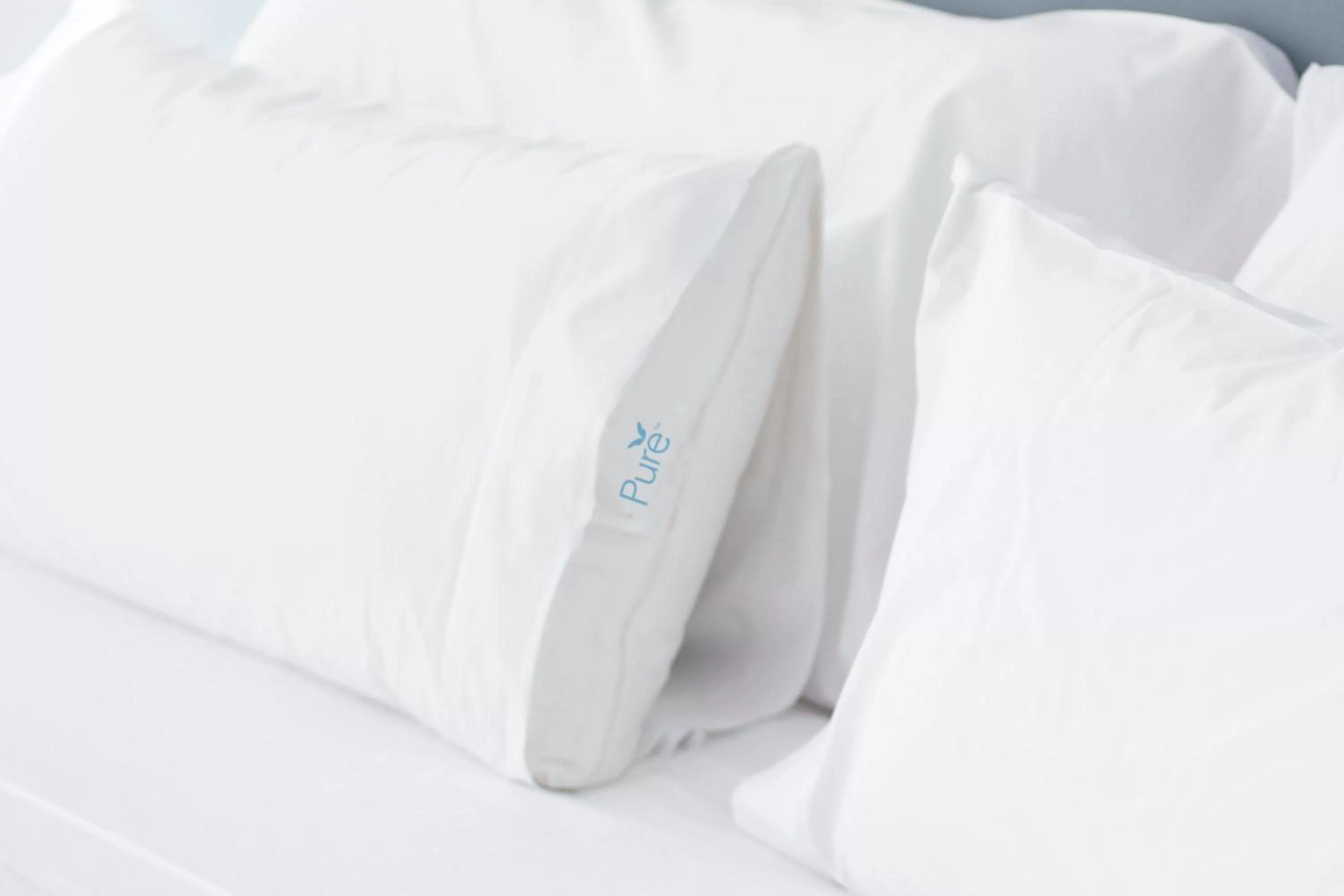 Photo of the whole room, Bed in Courtyard by Marriott Gaithersburg Washingtonian Center