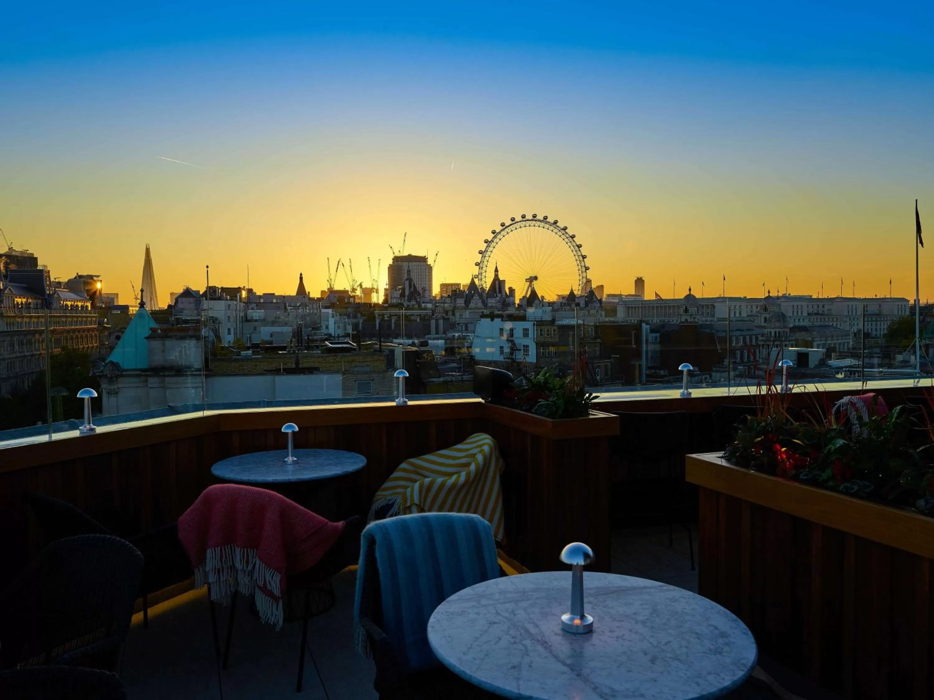 Restaurant/places to eat in The Trafalgar St. James, London Curio collection by Hilton