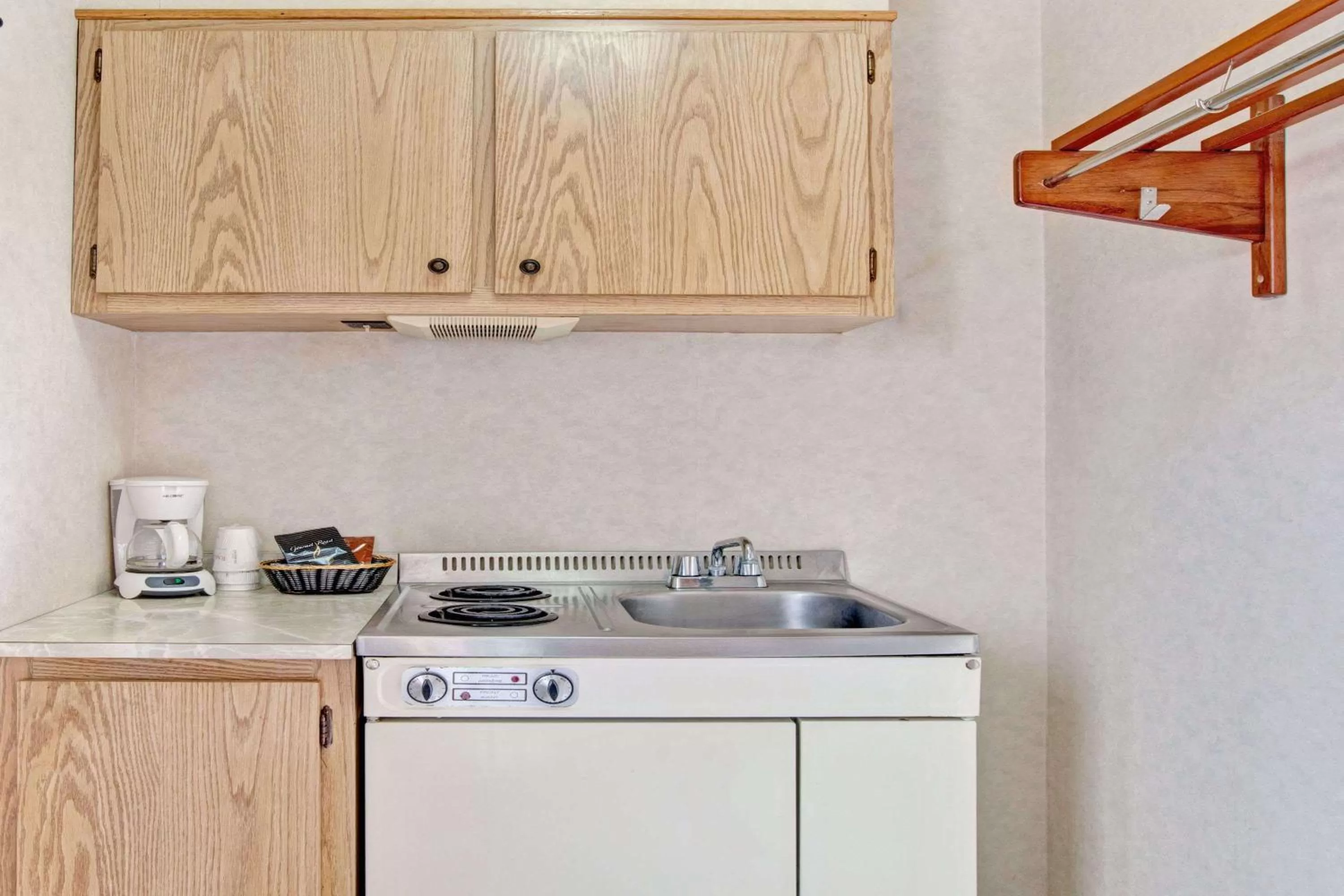 Photo of the whole room in Ramada by Wyndham Flemington