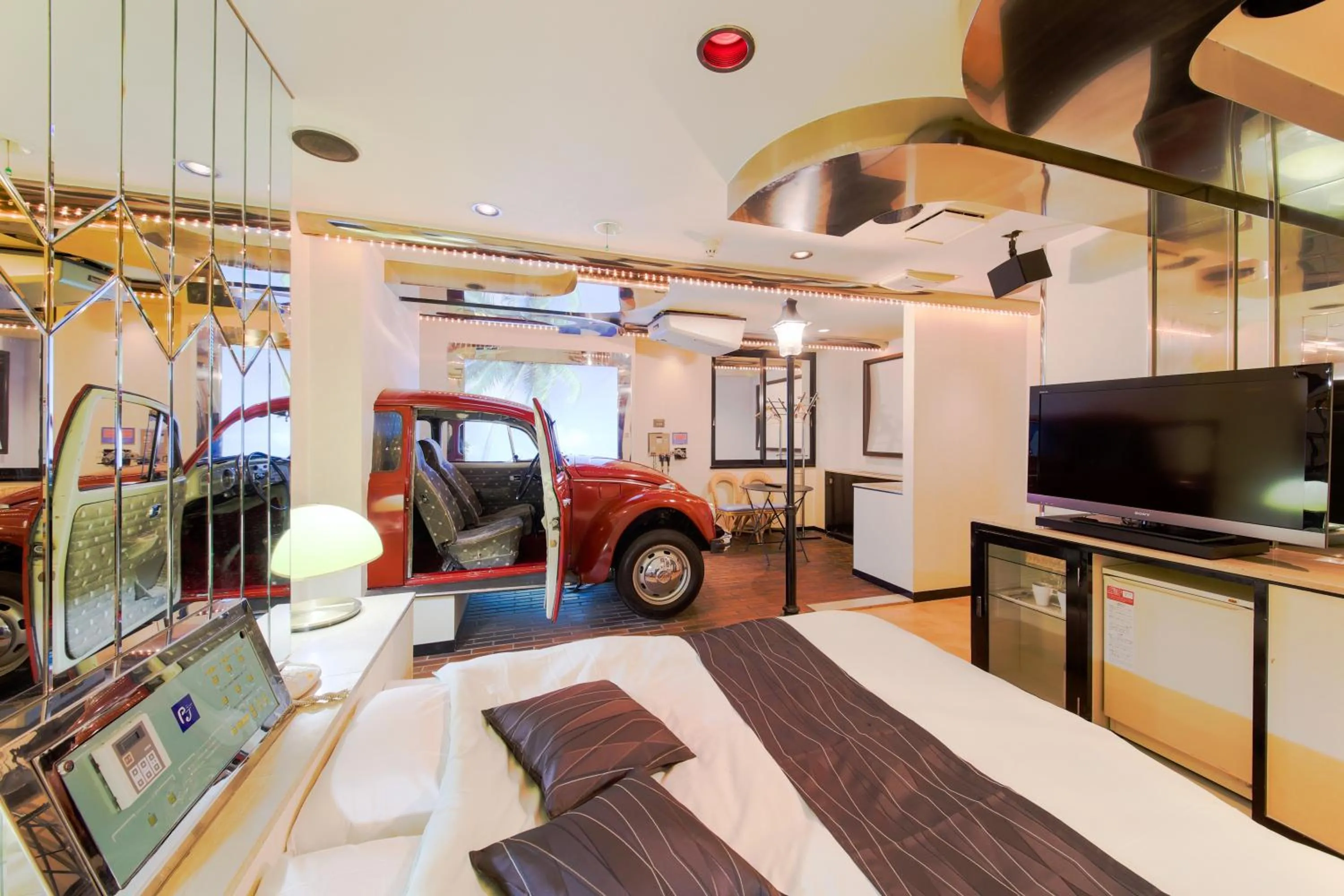 Photo of the whole room, Bed in Hotel Public Jam