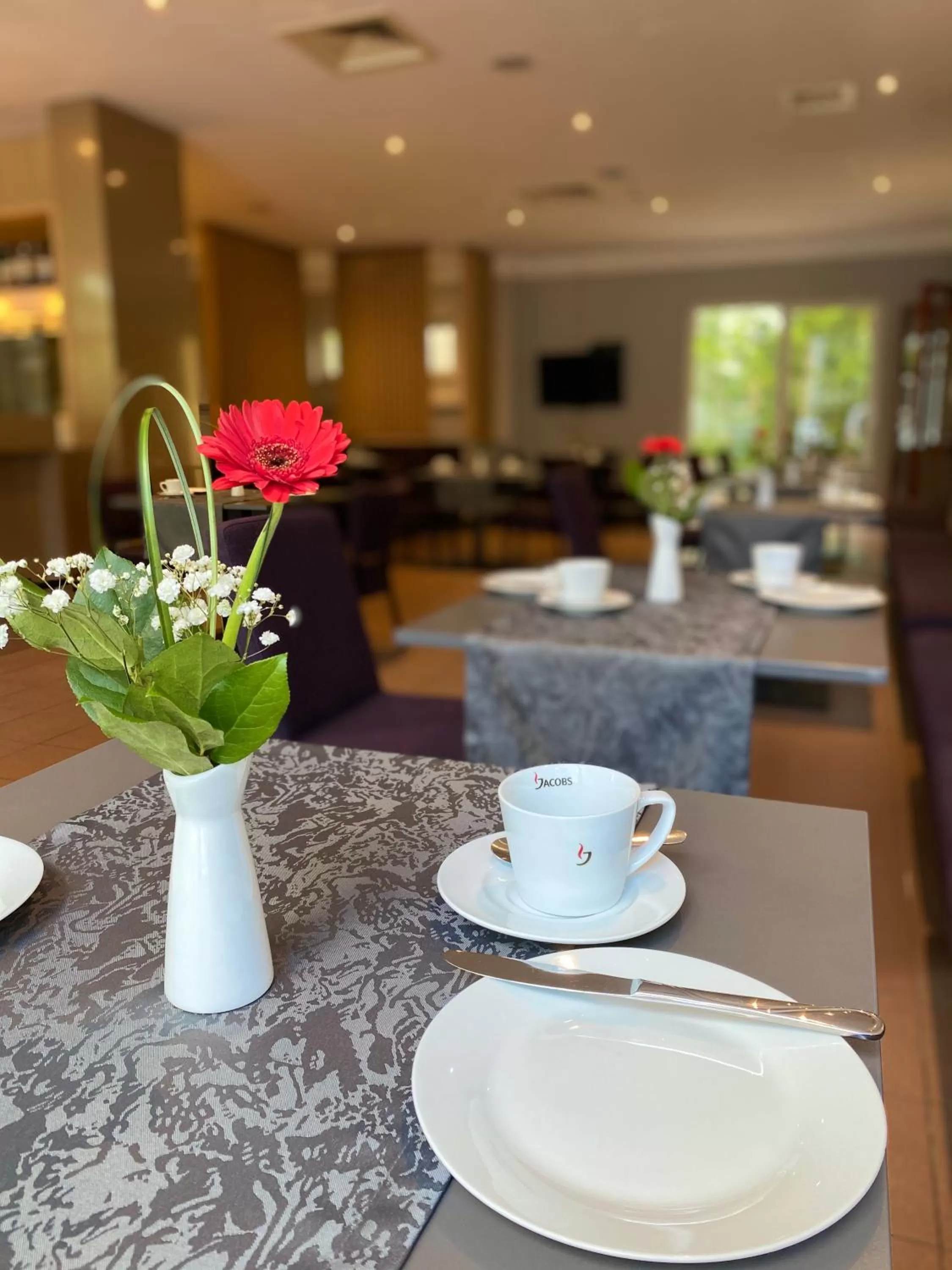 Restaurant/places to eat in INVITE Hotel an der Kaiserburg