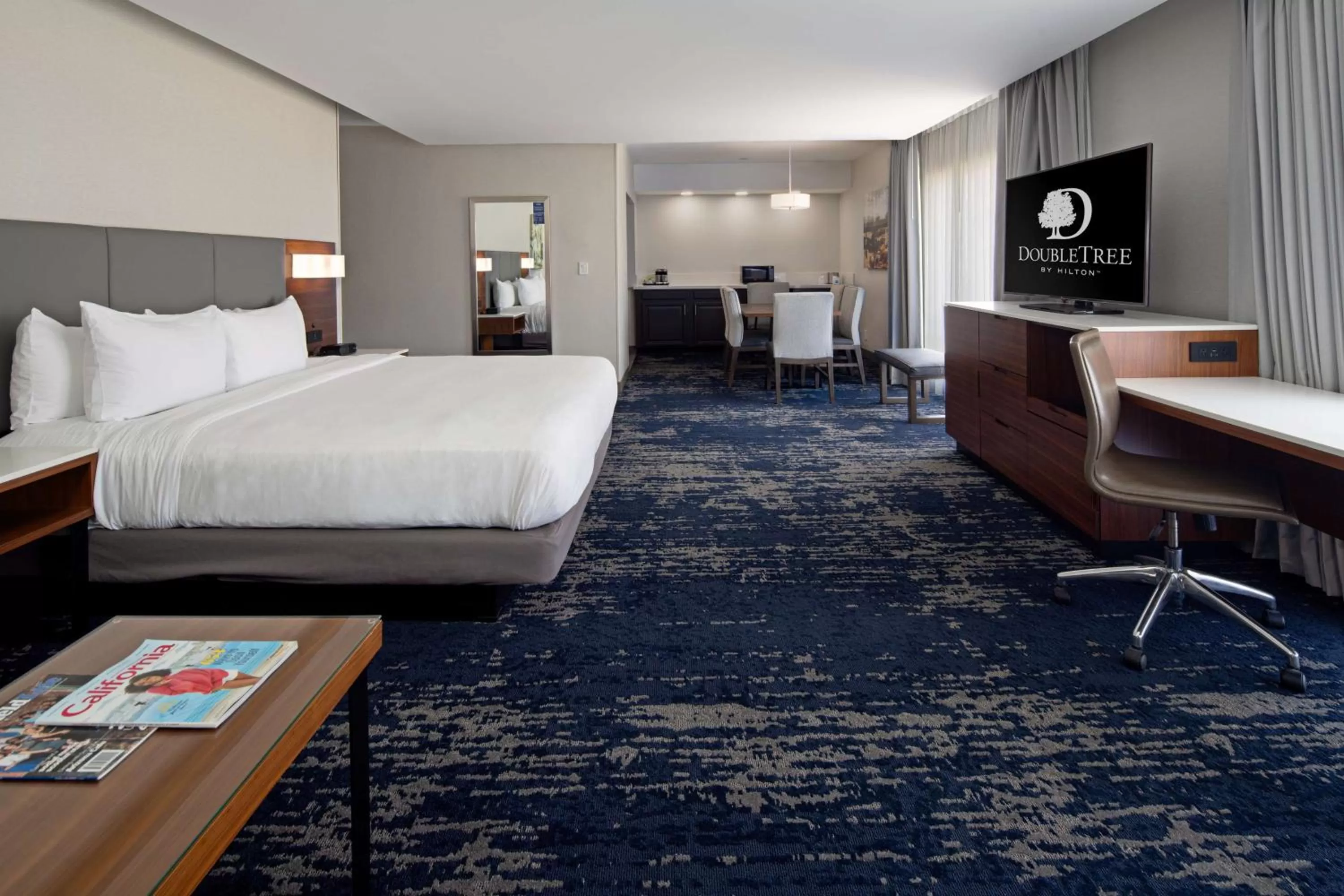 Bedroom in DoubleTree by Hilton Bakersfield