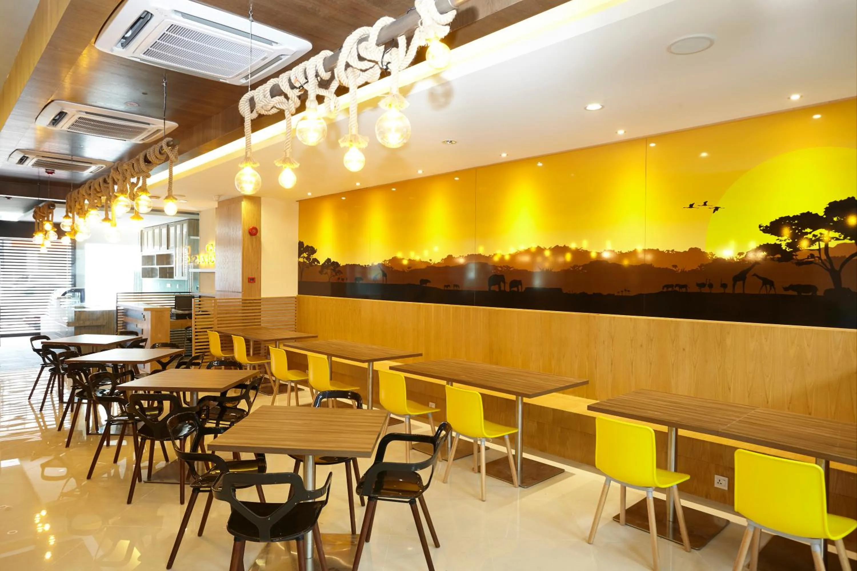 Restaurant/places to eat in Hotel Six Seasons @ Mid Valley