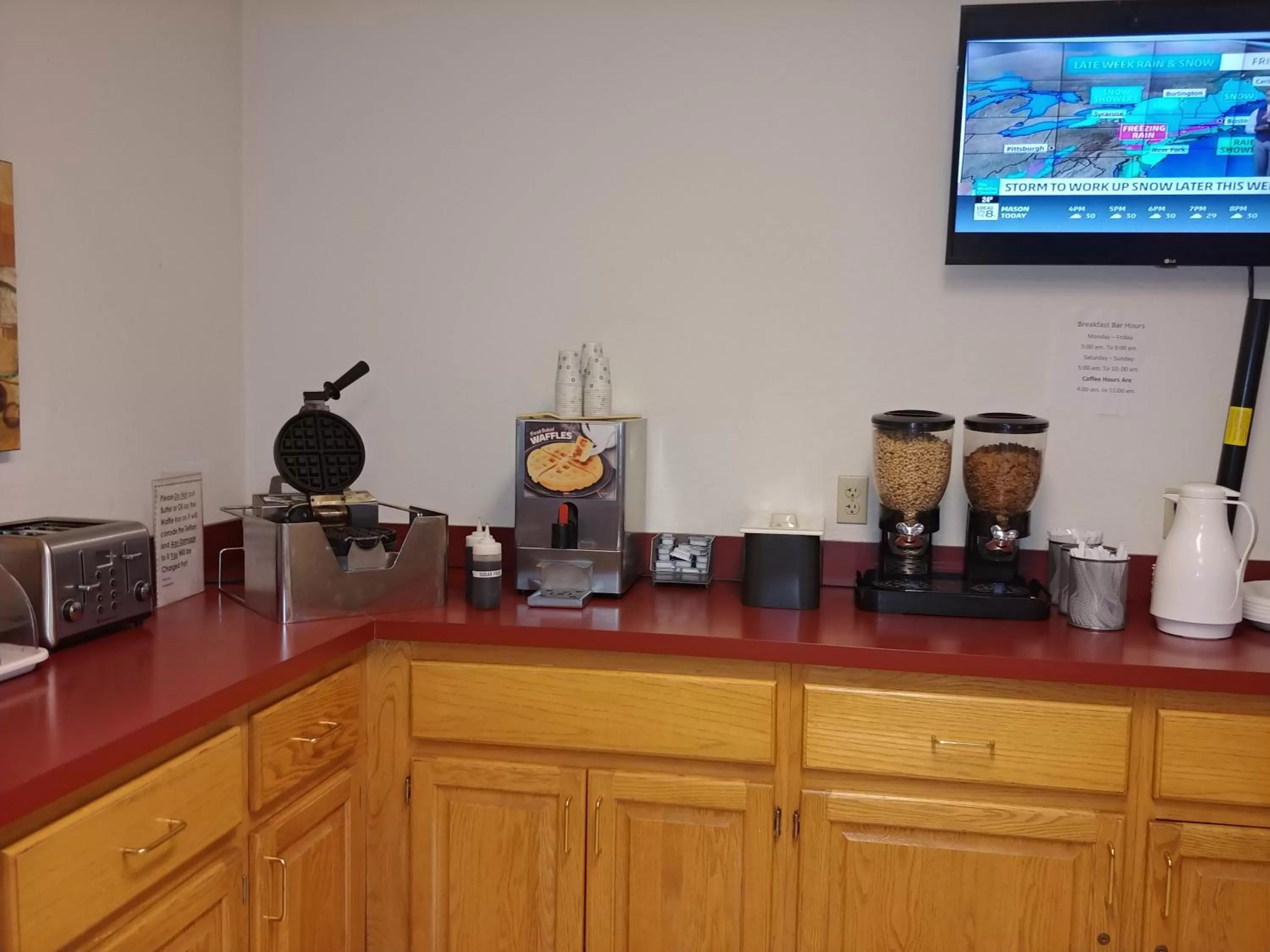 Breakfast in Americas Best Value Inn Charlotte