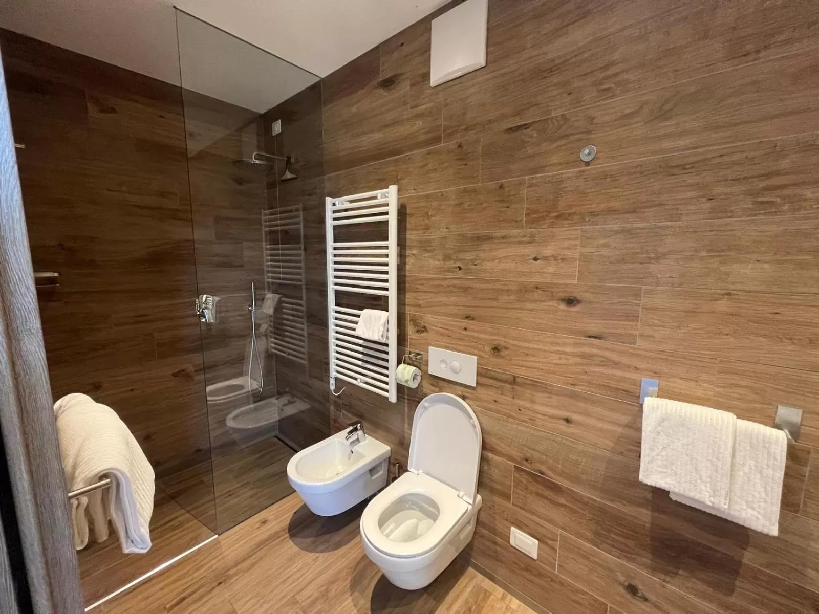 Bathroom in Riva Lake Lodge