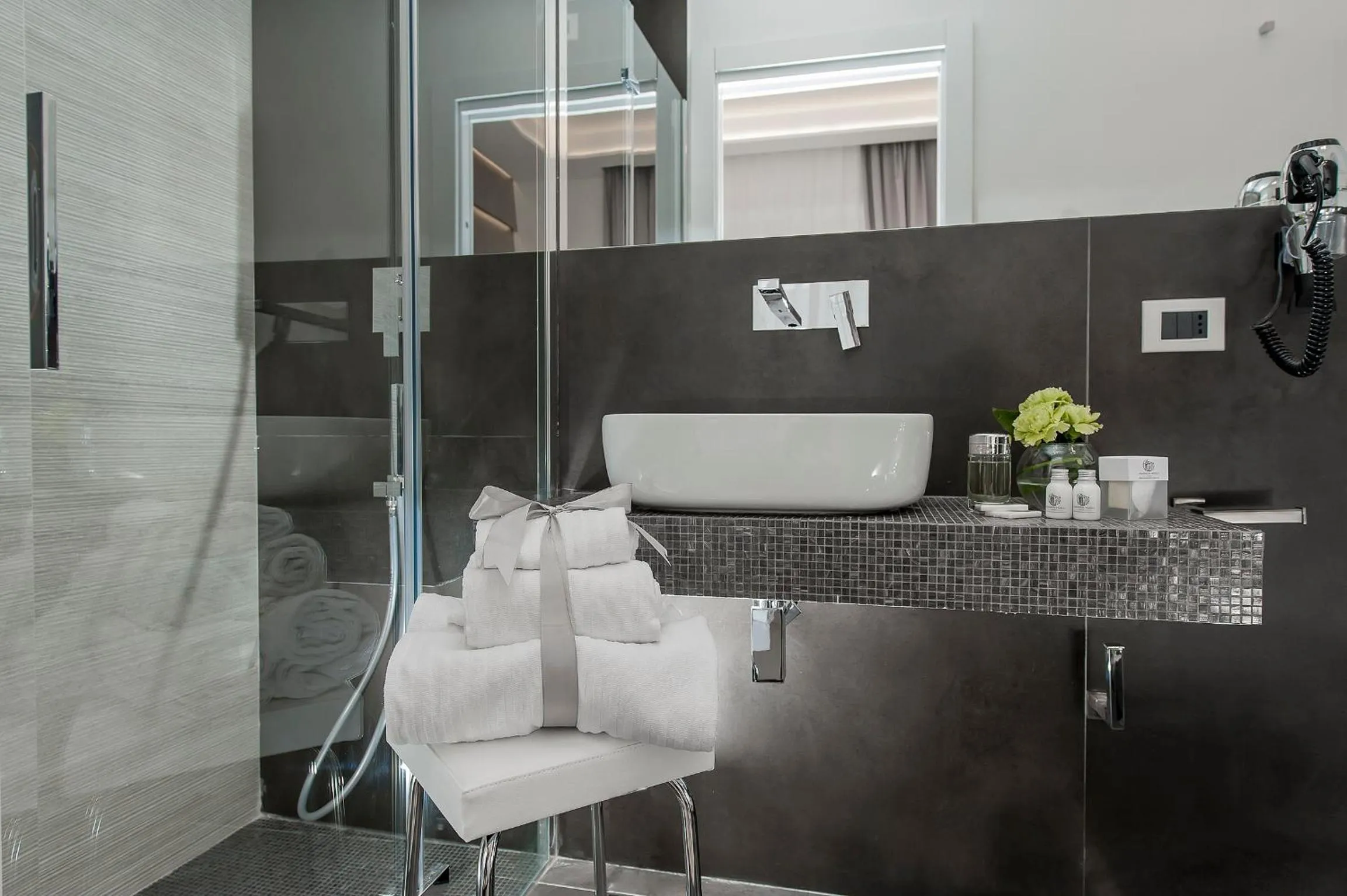 Bathroom in Vatican Style