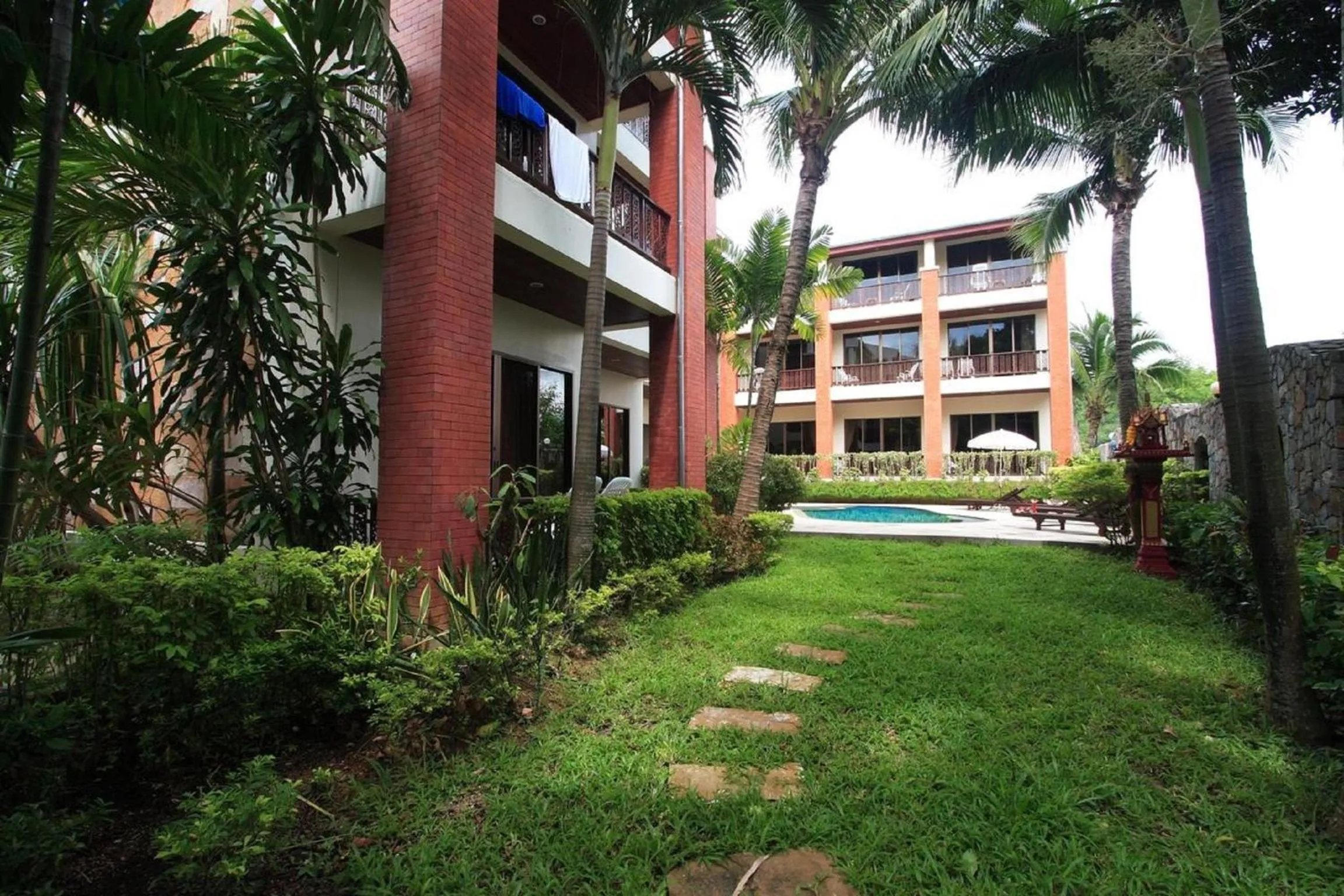 Garden in Sun Hill Hotel Patong