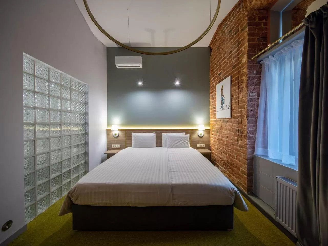 Bed in Four Rooms City