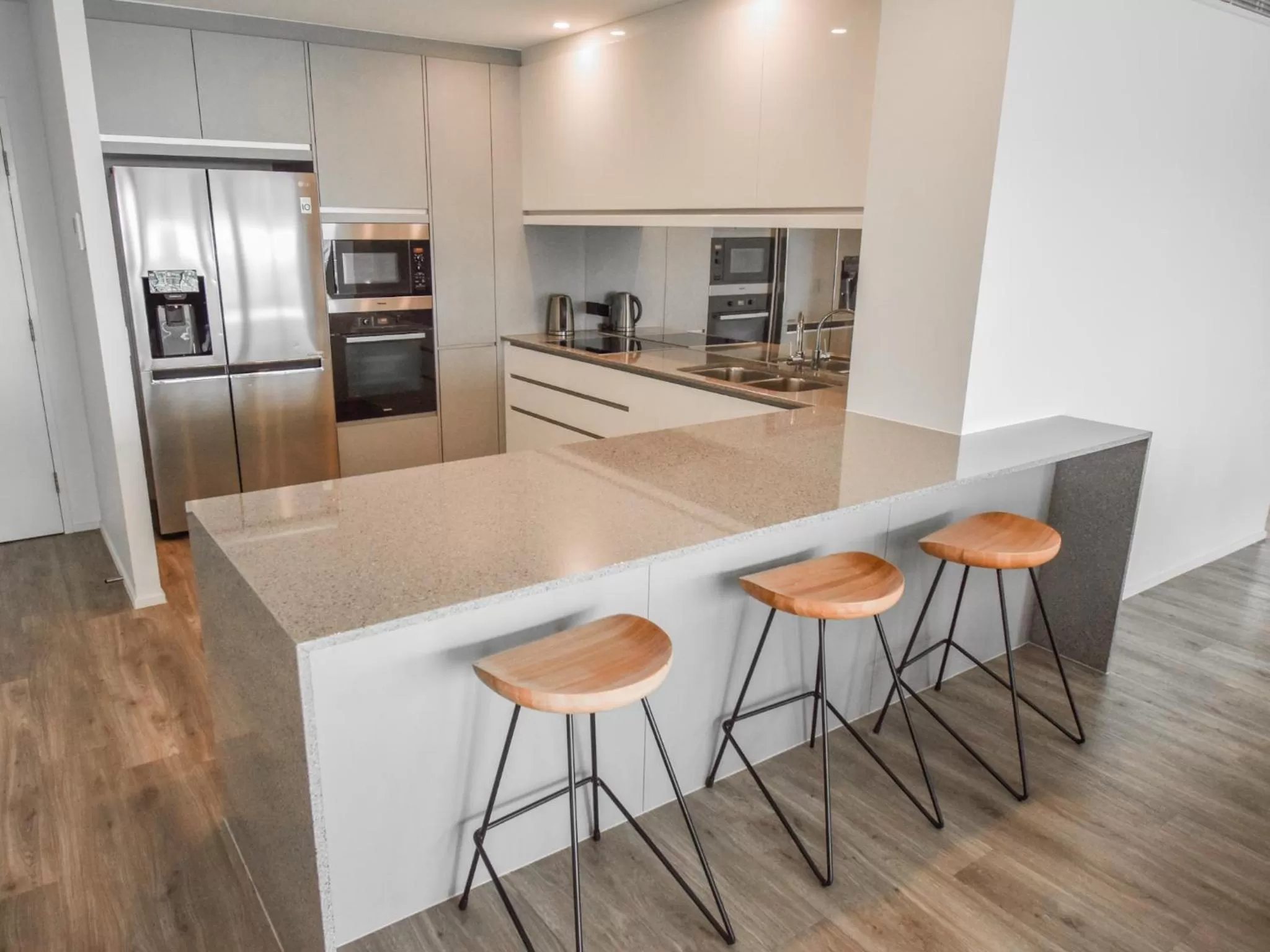 Kitchen or kitchenette in Belise Apartments