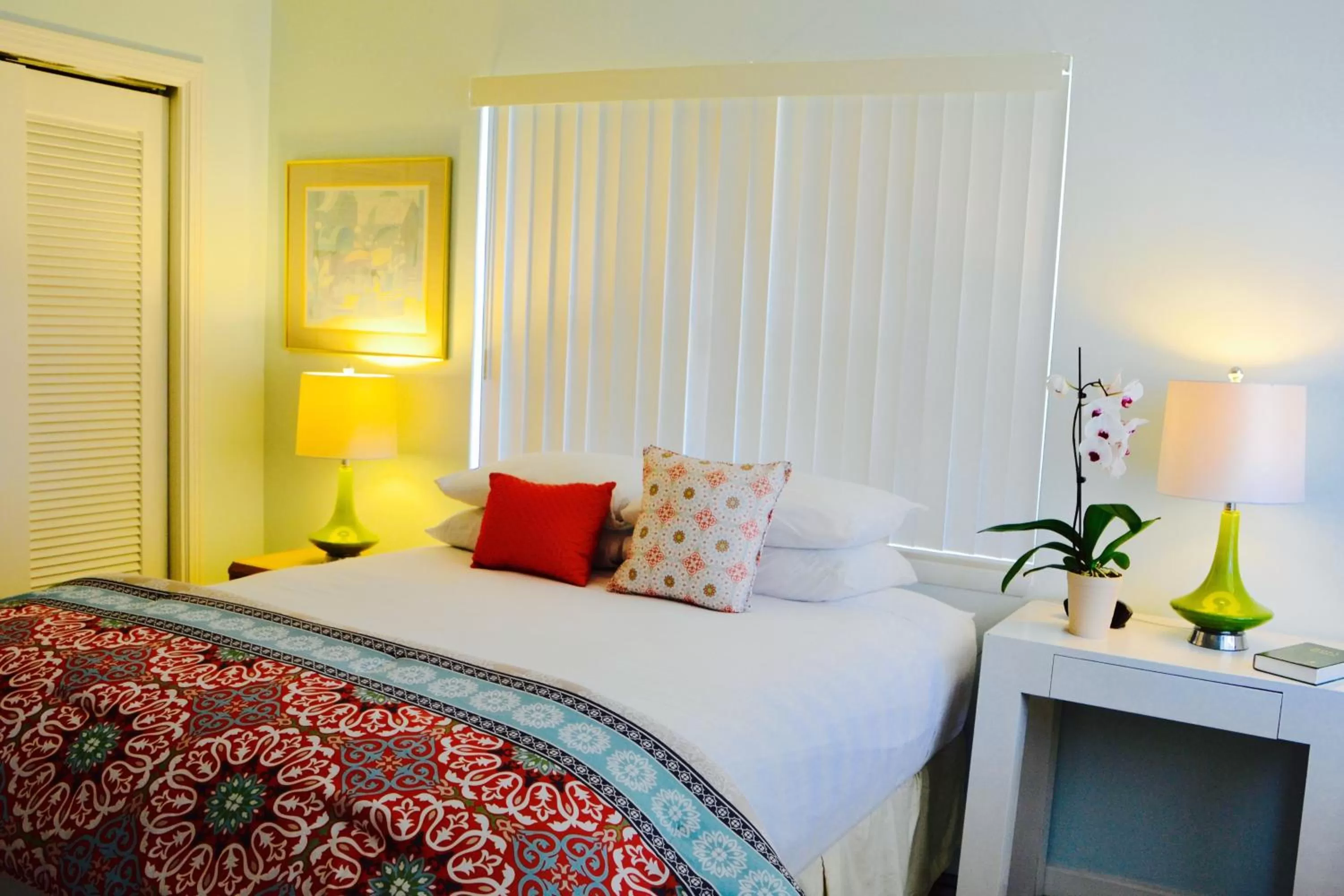 Bedroom, Bed in Sea Turtle Inn