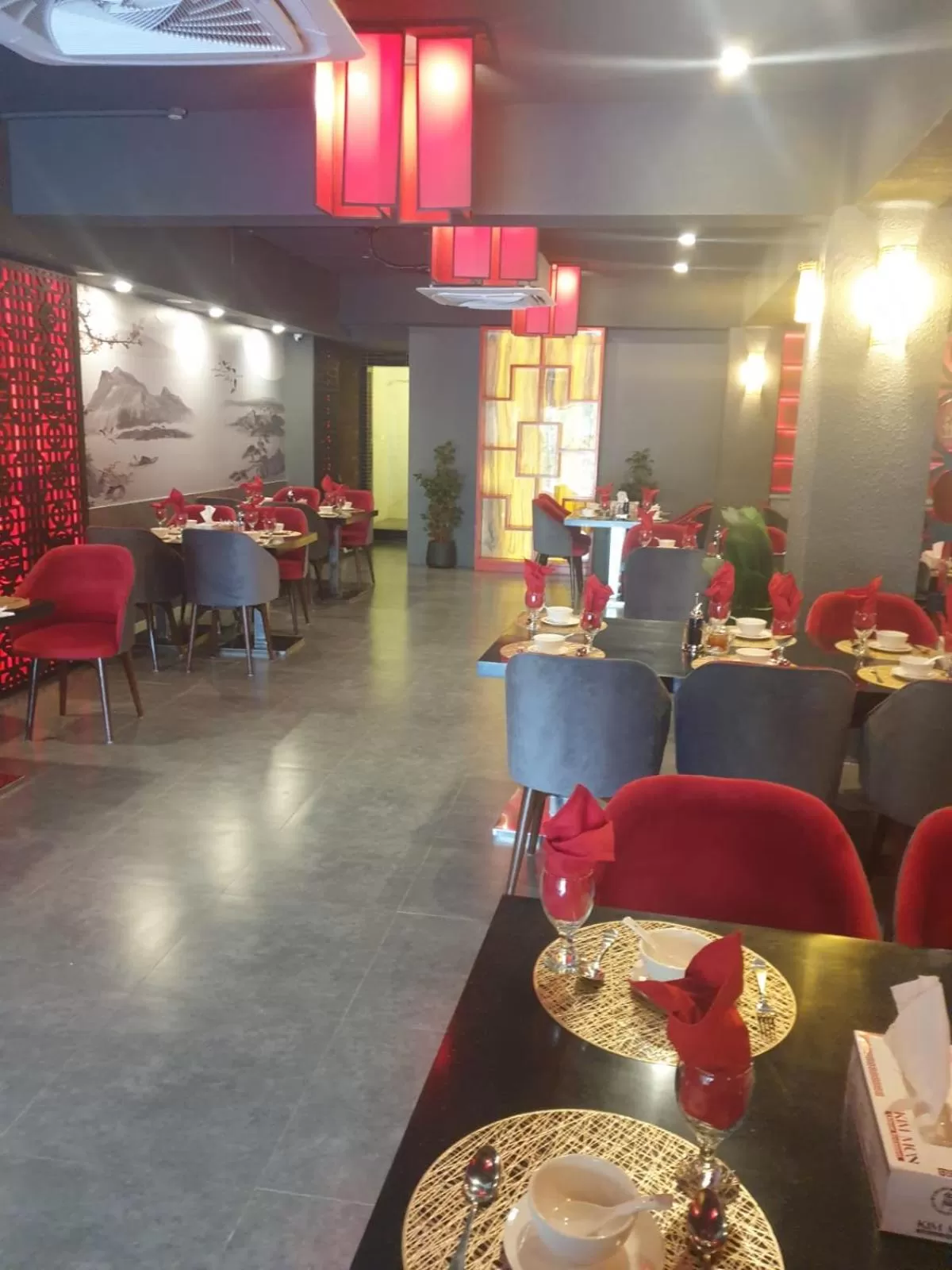 Restaurant/Places to Eat in SPACE Luxury Rental Suites