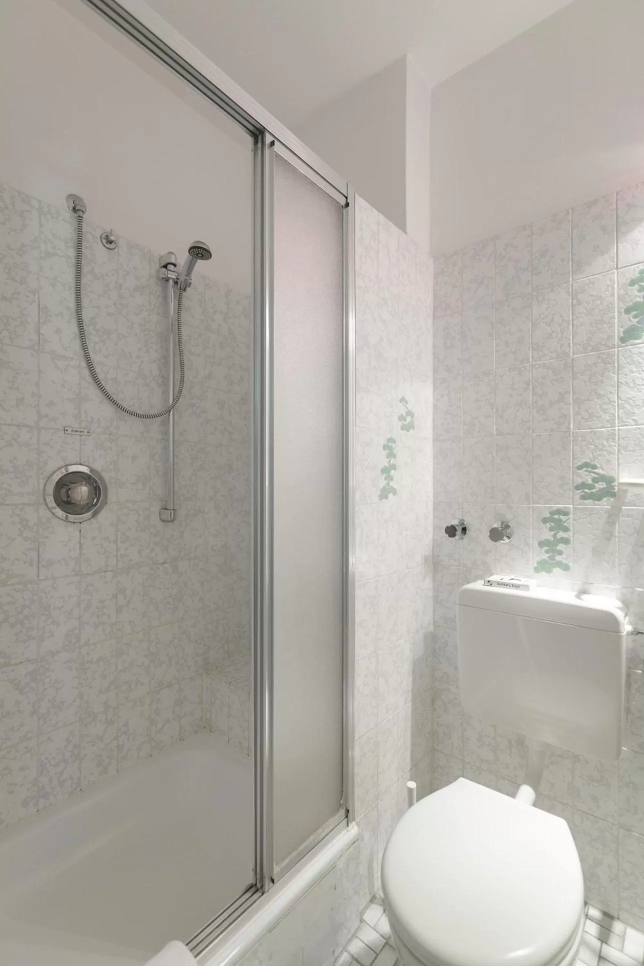 Bathroom in Hotel Hannover Airport by Premiere Classe