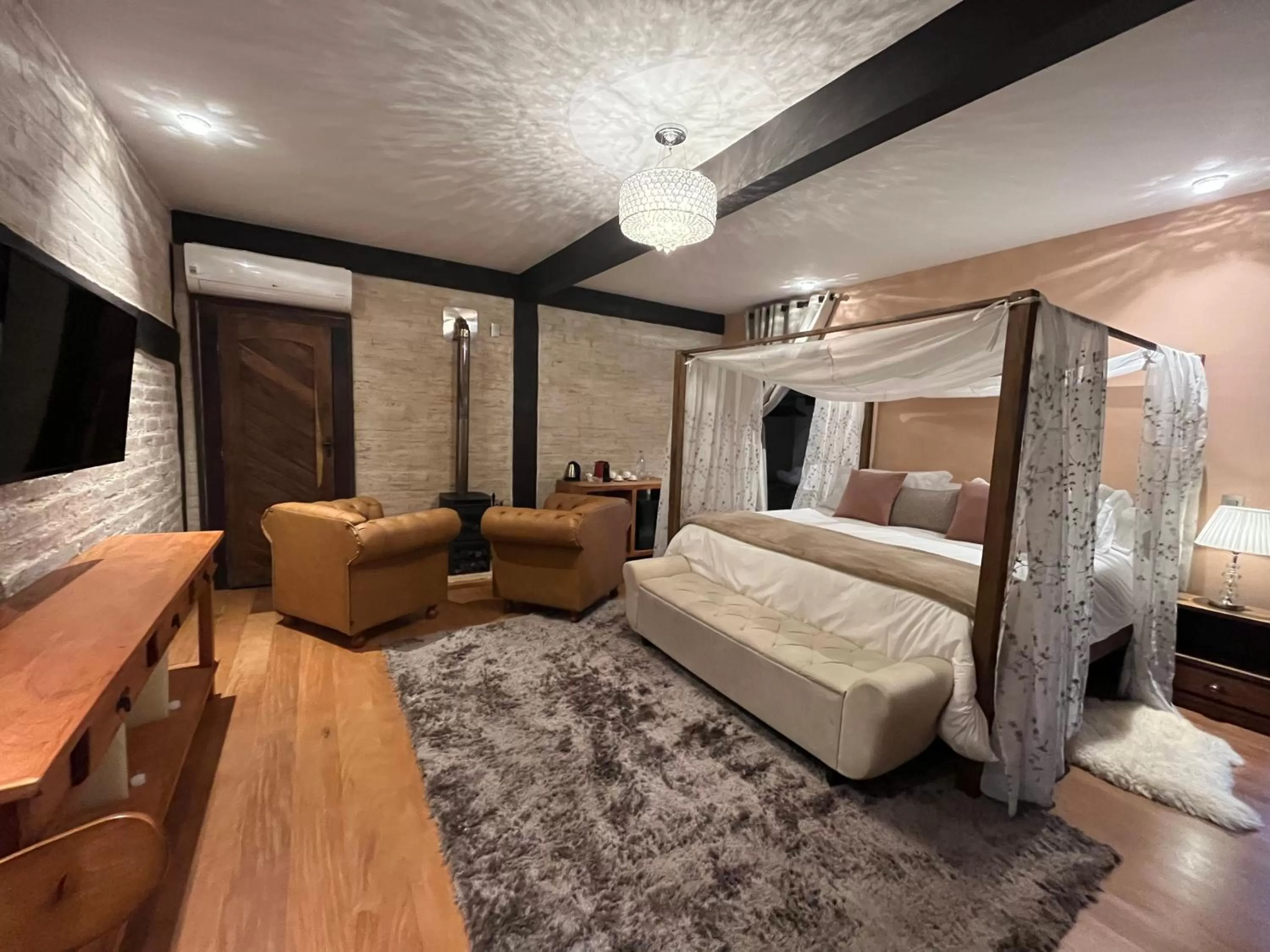 Photo of the whole room, Bed in Pousada Dona Bendita