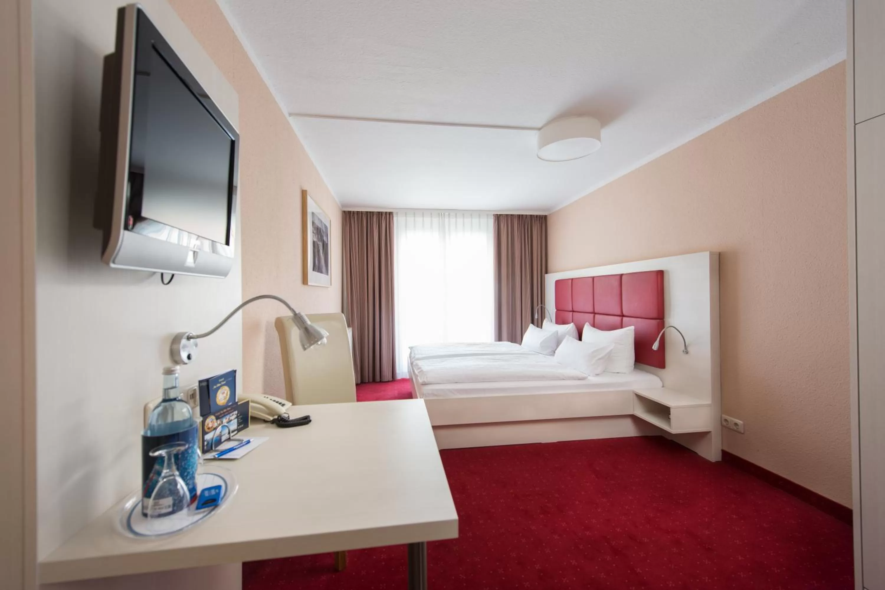 Photo of the whole room, Bed in Hotel Am Alten Strom