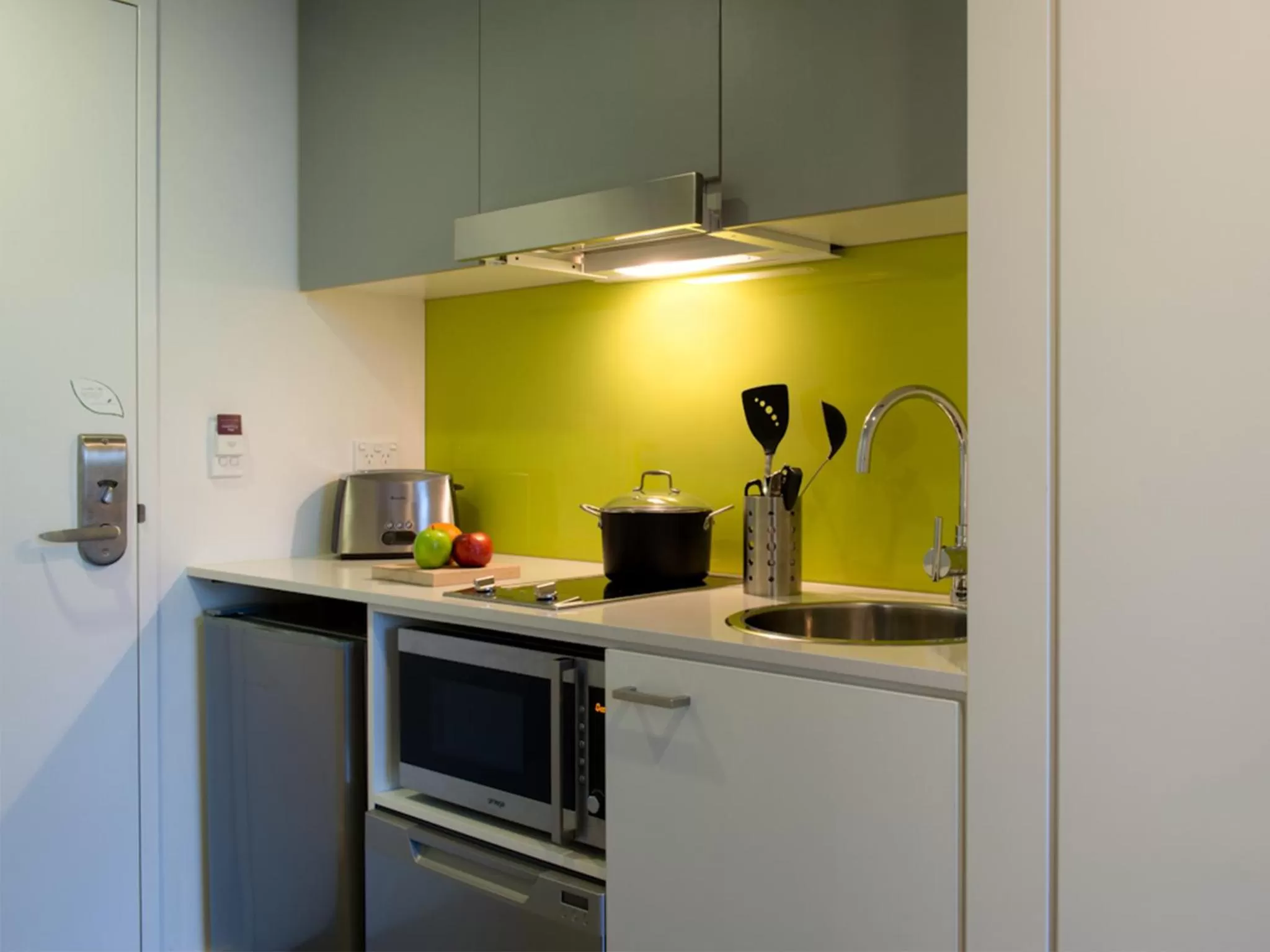 Coffee/tea facilities in Citadines on Bourke Melbourne