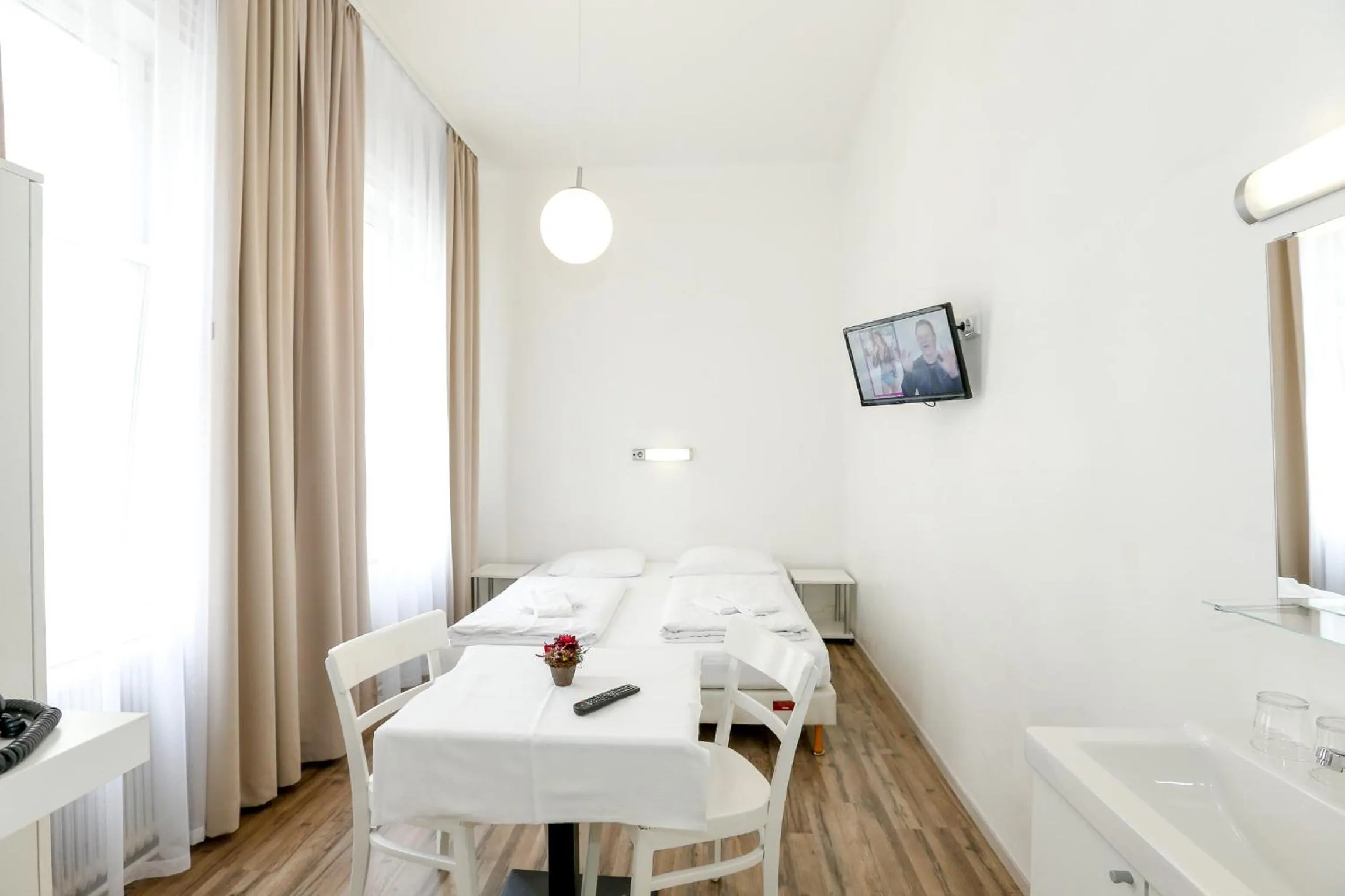 Timeout City Hotel, 5 min to city center, Self Check In