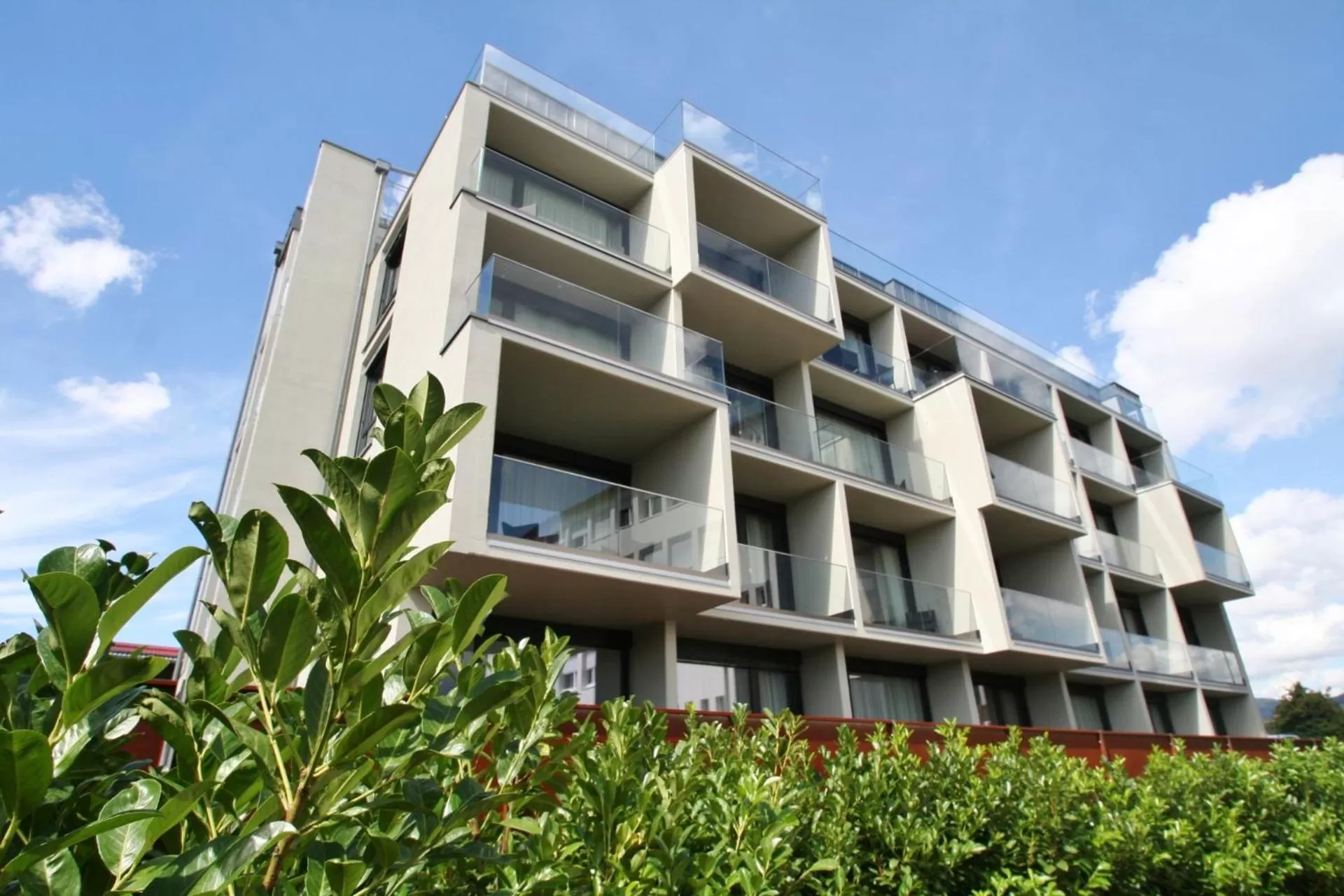 Property building in Suytes