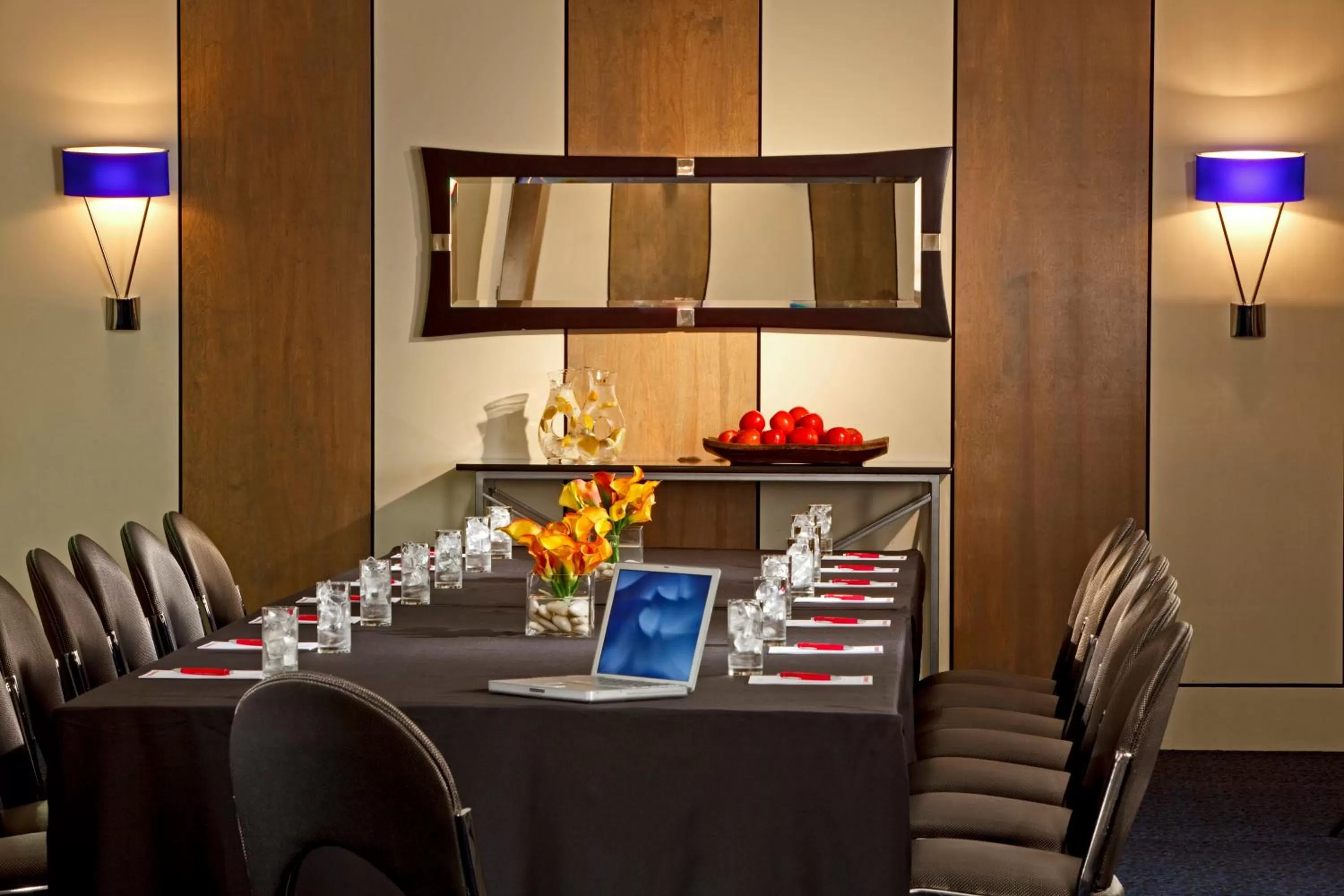 Meeting/conference room in Kimpton George Hotel by IHG