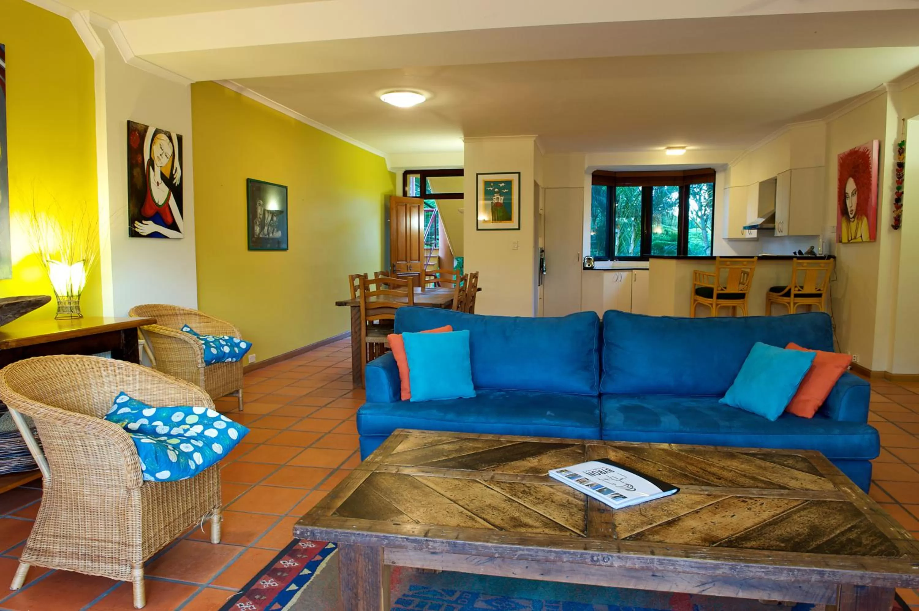 Living room in Byron Links Apartments