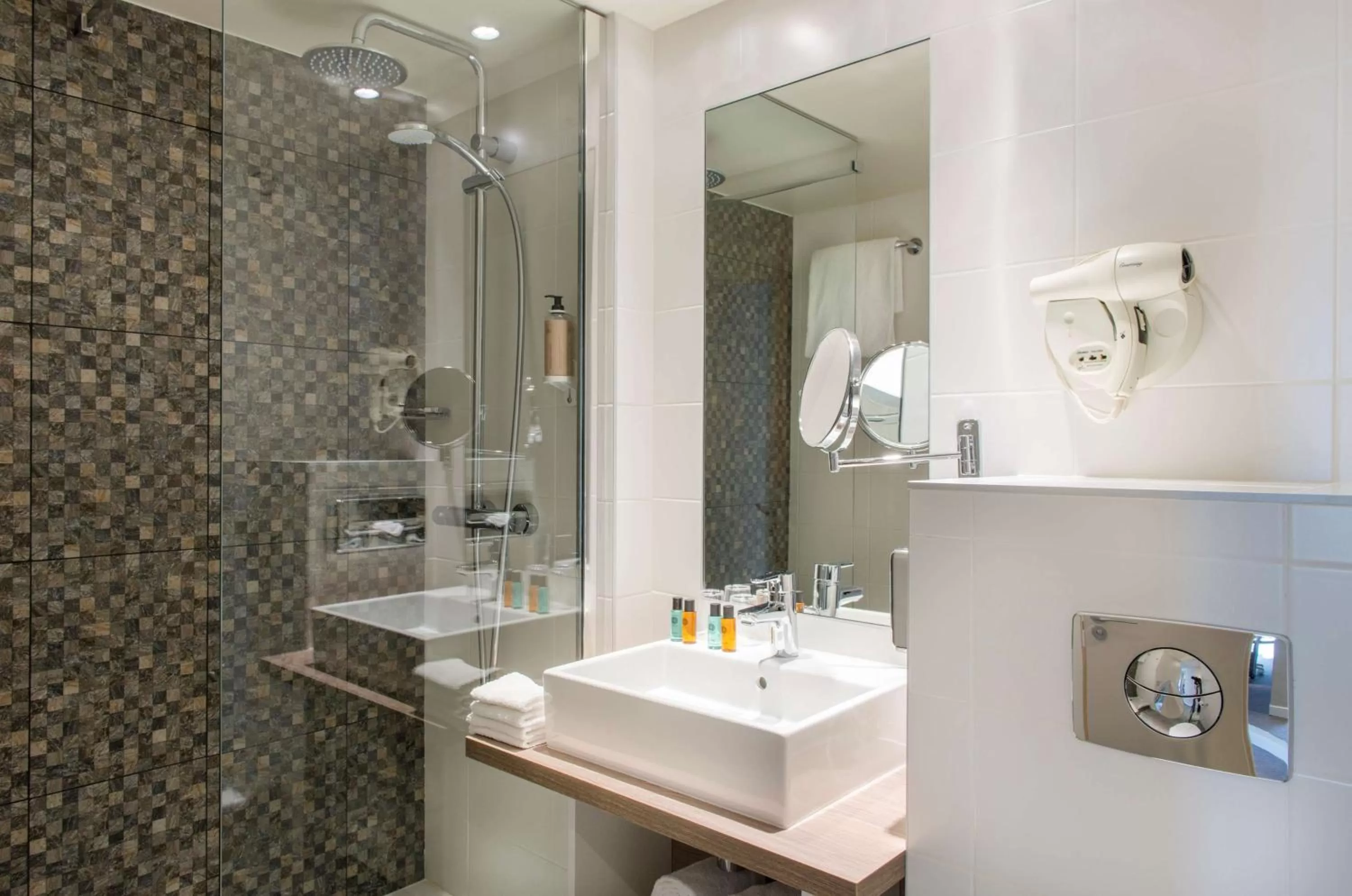 Bathroom in Best Western Plus Paris Saclay