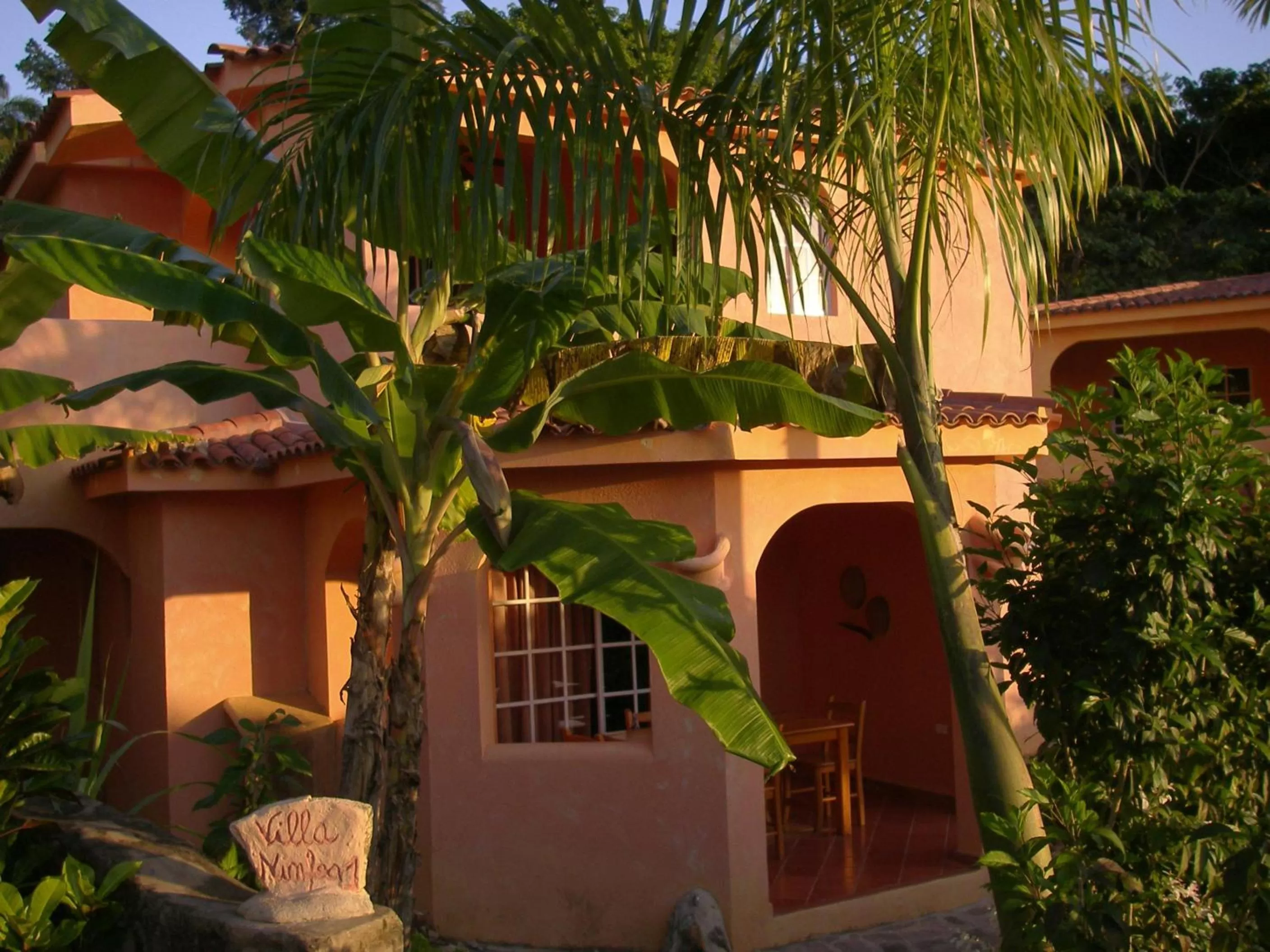 Day, Property Building in Hotel - Residencial Madrugada