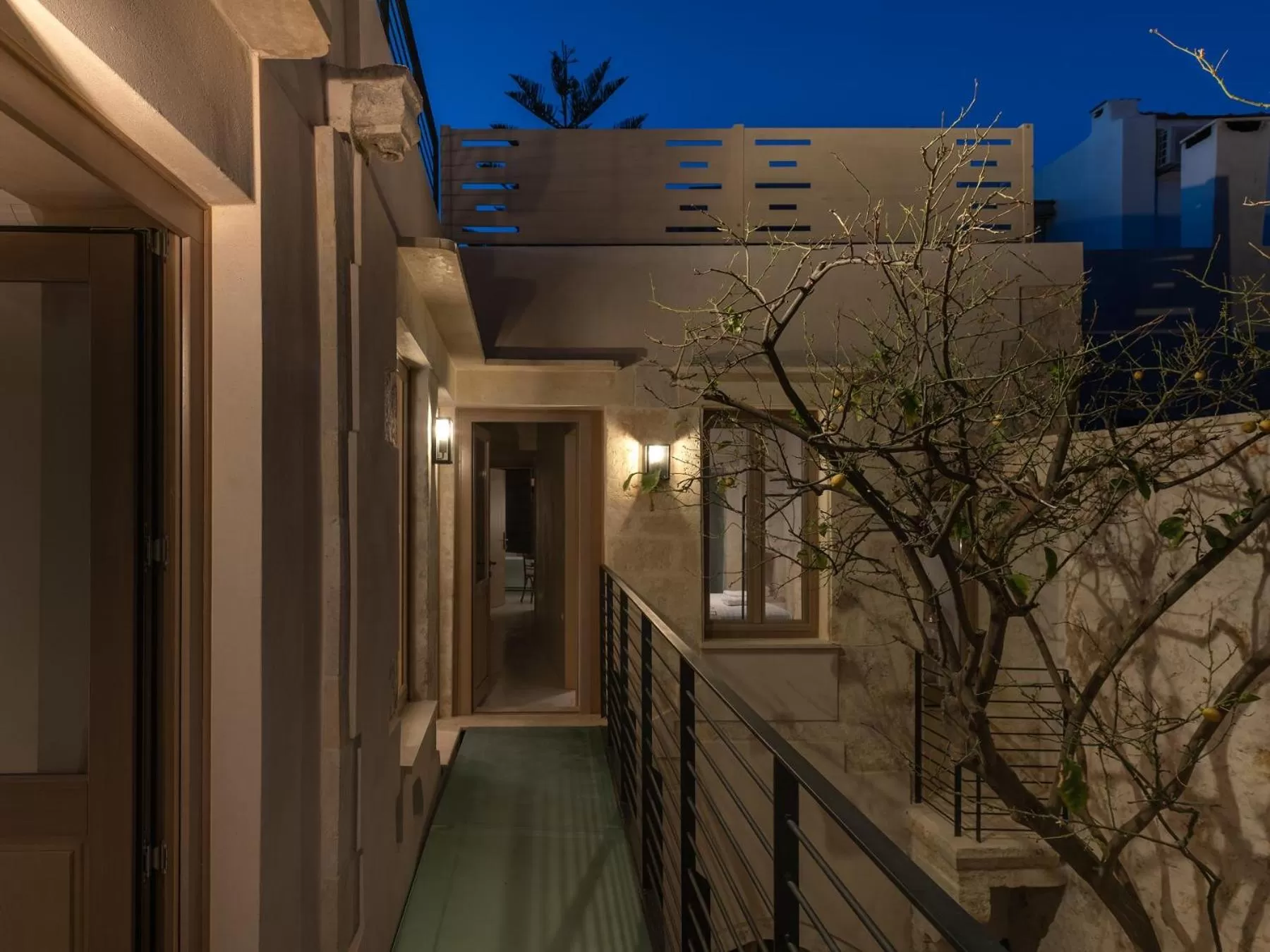 Property building in Sutor Chic Manor hotel