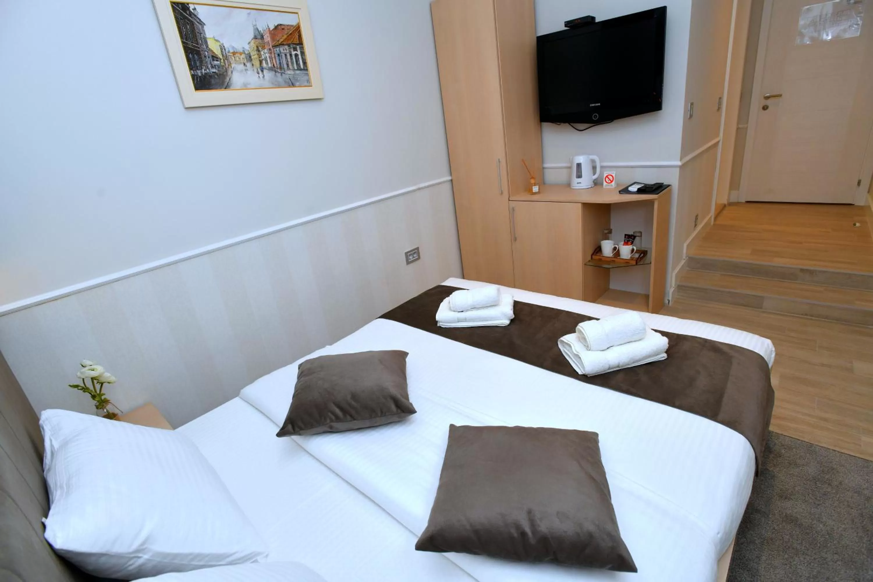 Standard King Room in PRESIDENT