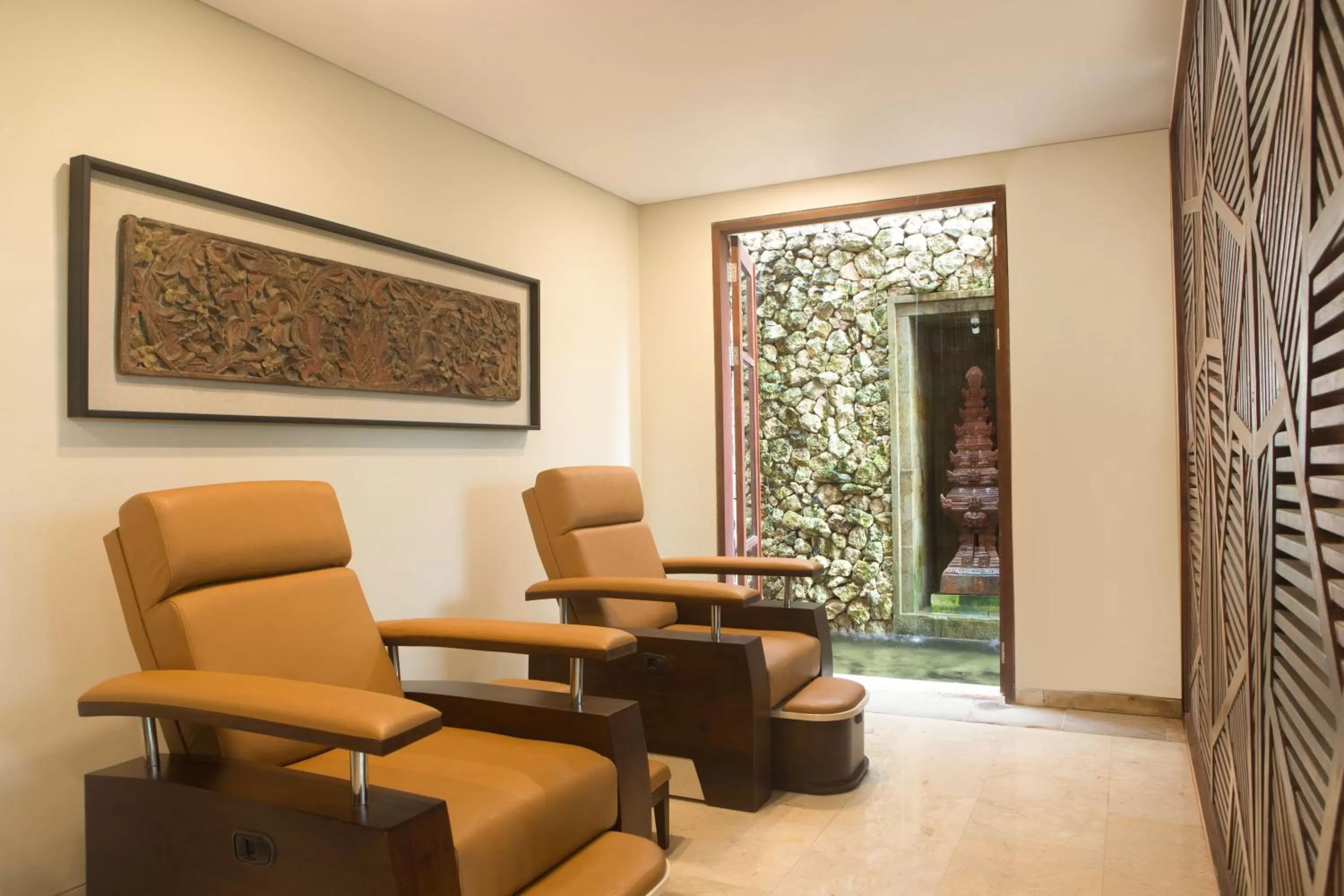 Massage in The Tamarind Resort - Nusa Lembongan