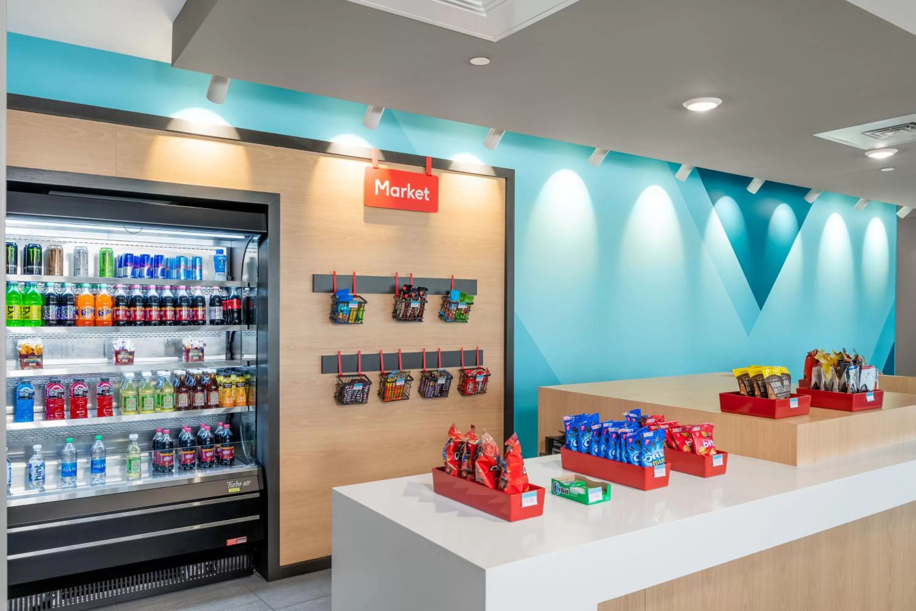 Lobby or reception in avid hotel Nashville - Lebanon an IHG Hotel