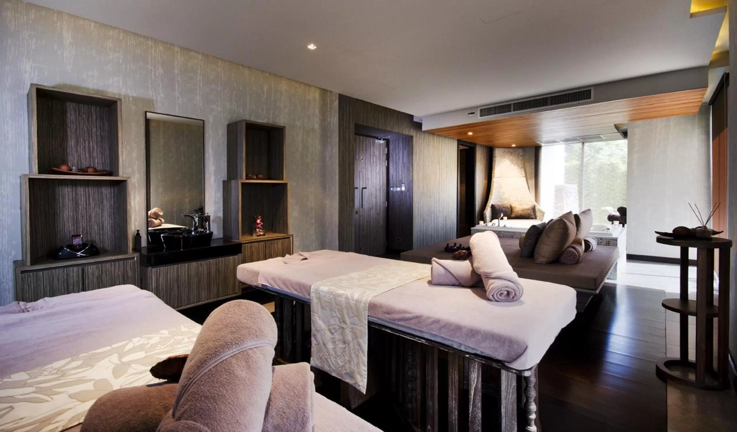 Massage, Bed in Wyndham Sea Pearl Resort, Phuket