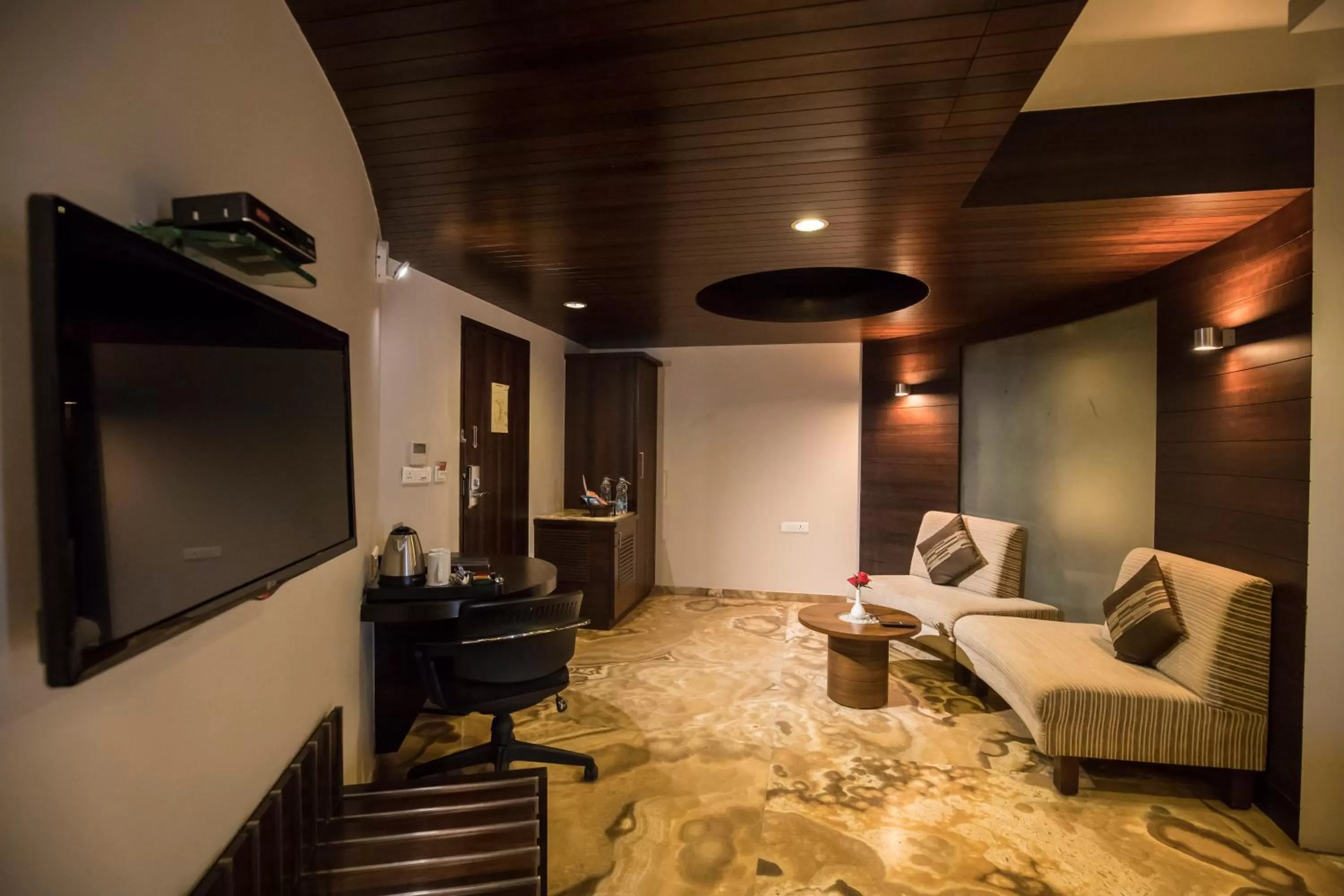 TV and multimedia in Bizz The Hotel