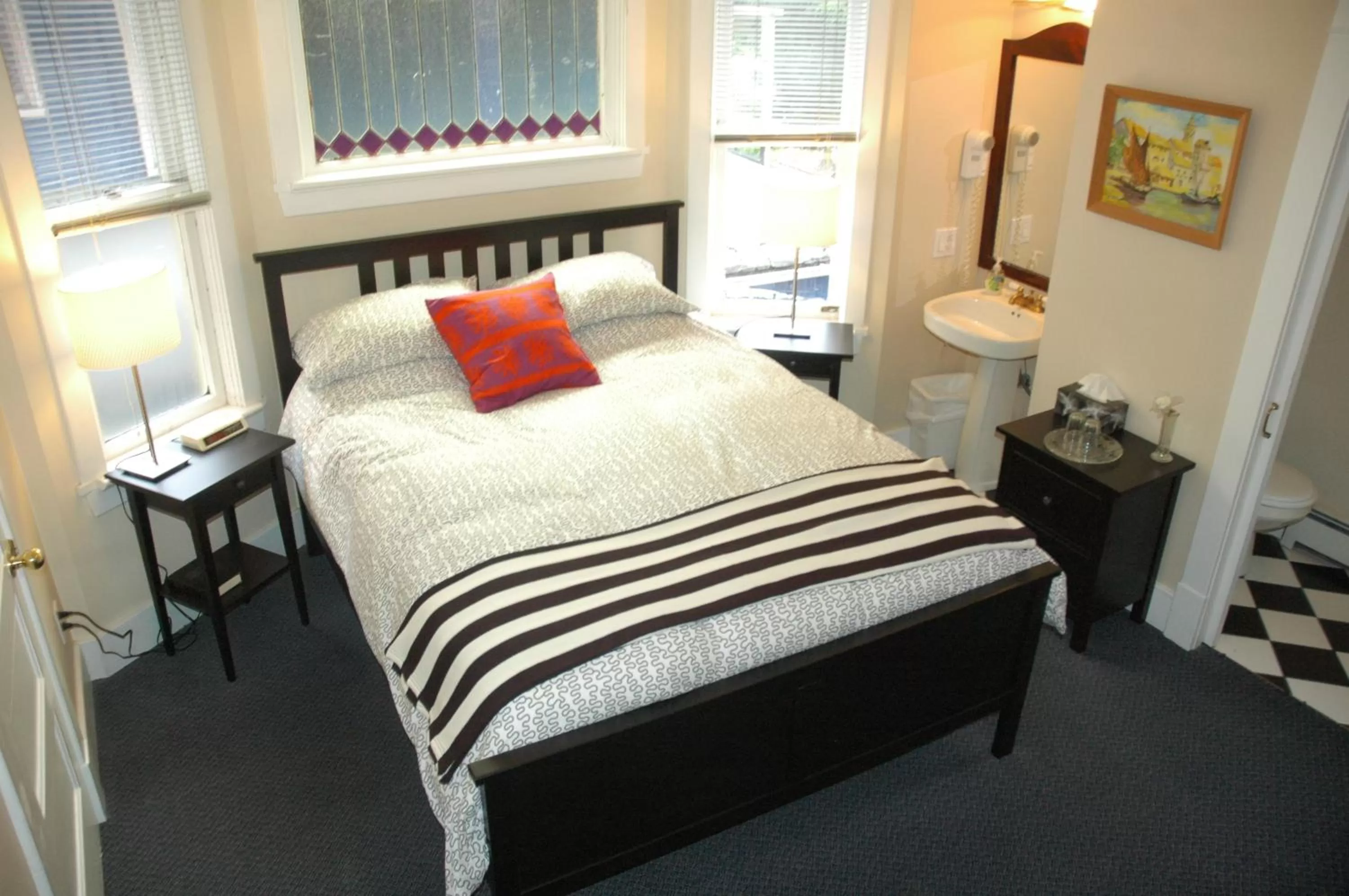 Bedroom, Bed in Douglas Guest House