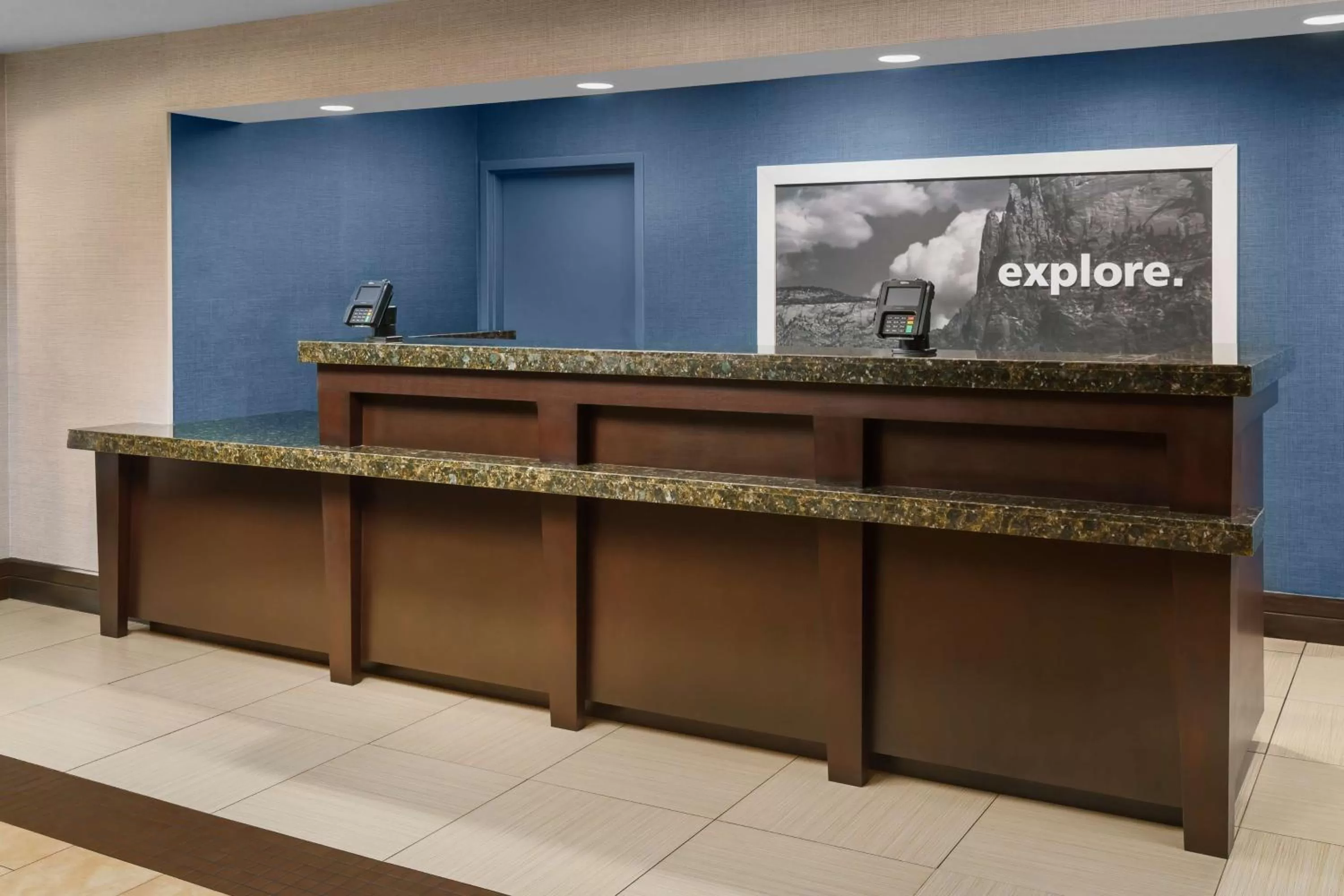 Lobby or reception in Hampton Inn & Suites Thousand Oaks