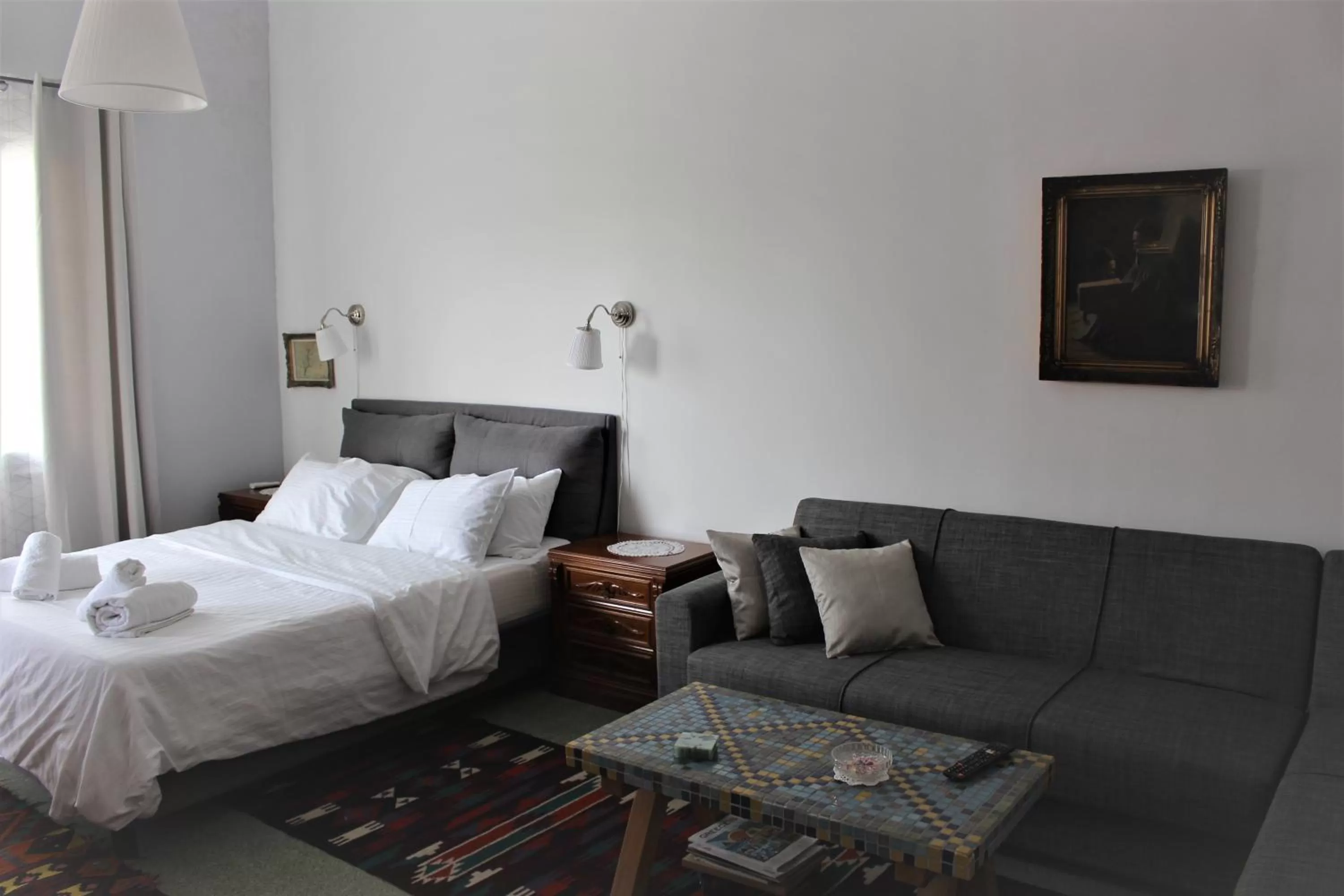 Bed in A litte Taste of Home Guest House