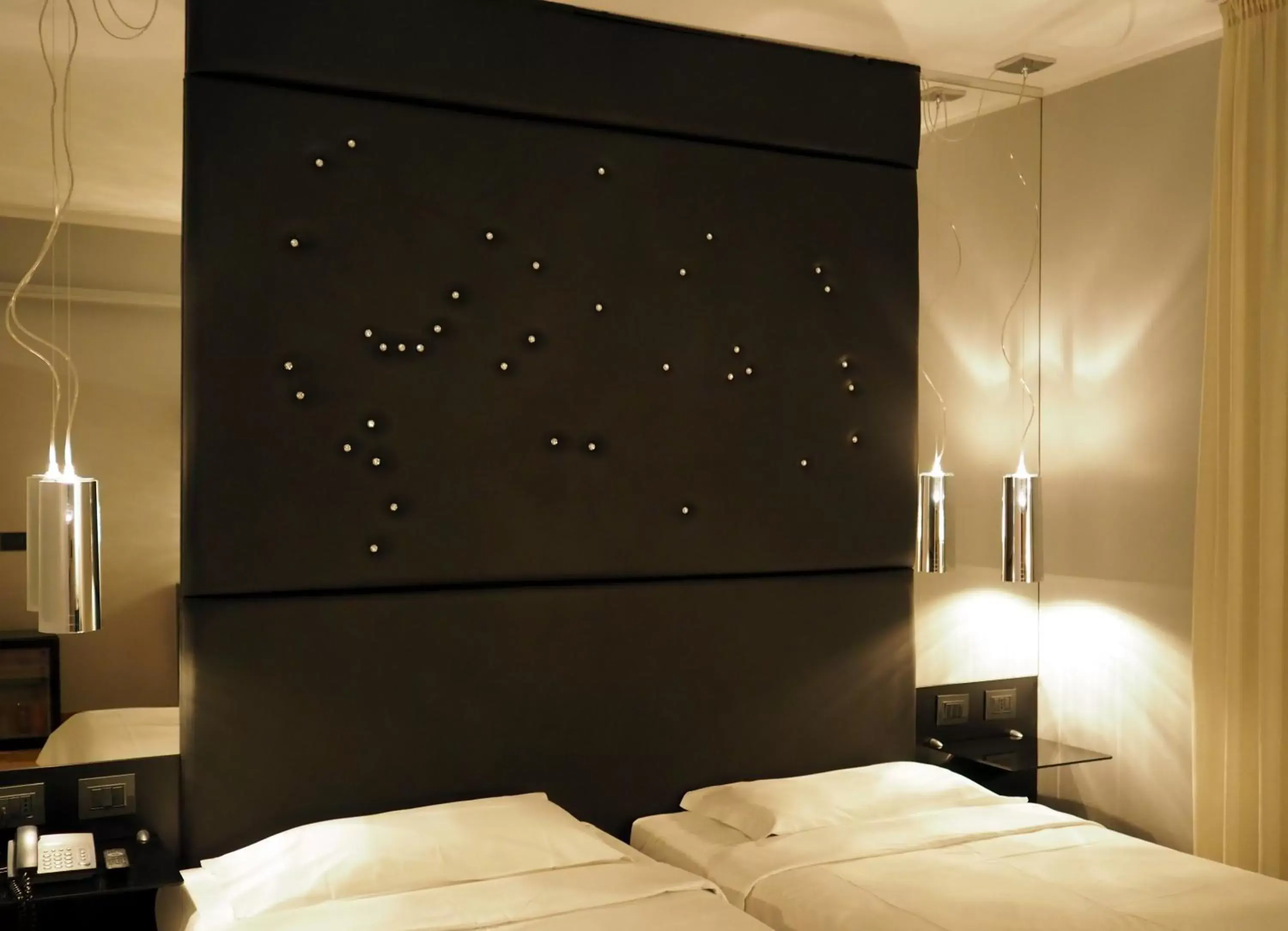 Classic Twin/Double Room with Balcony - single occupancy in Corte Ongaro Hotel Classic Twin/Double Room with Balcony - single occupancy in Corte Ongaro Hotel