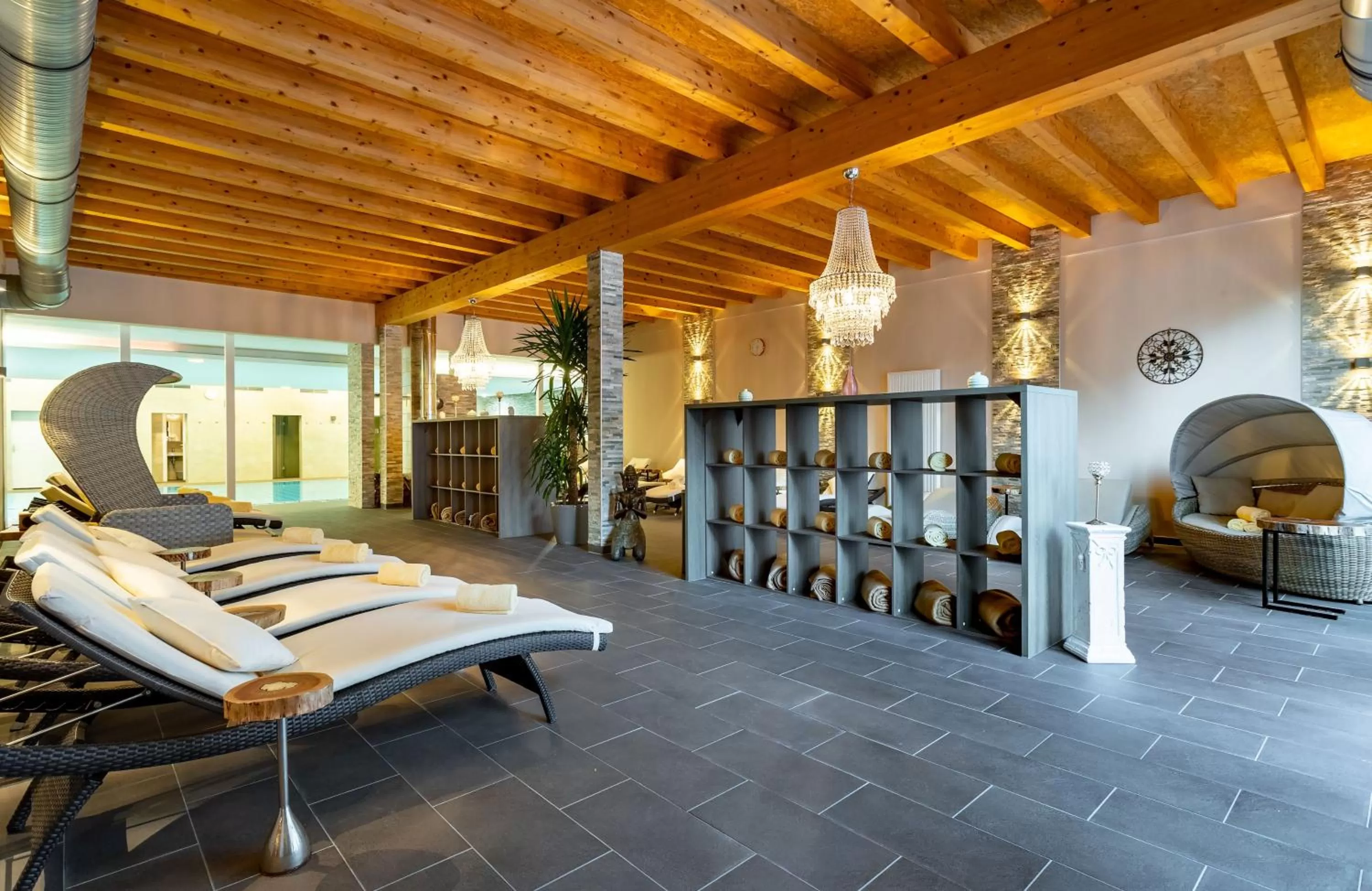 Swimming pool in Hotel Badehof