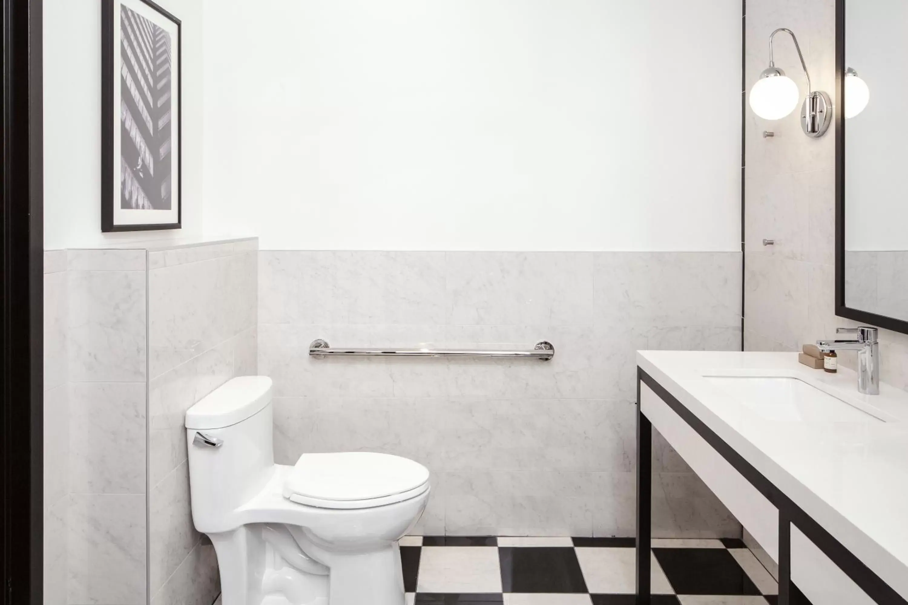 Quadruple Room in Hotel Place D'Armes Quadruple Room in Hotel Place D'Armes