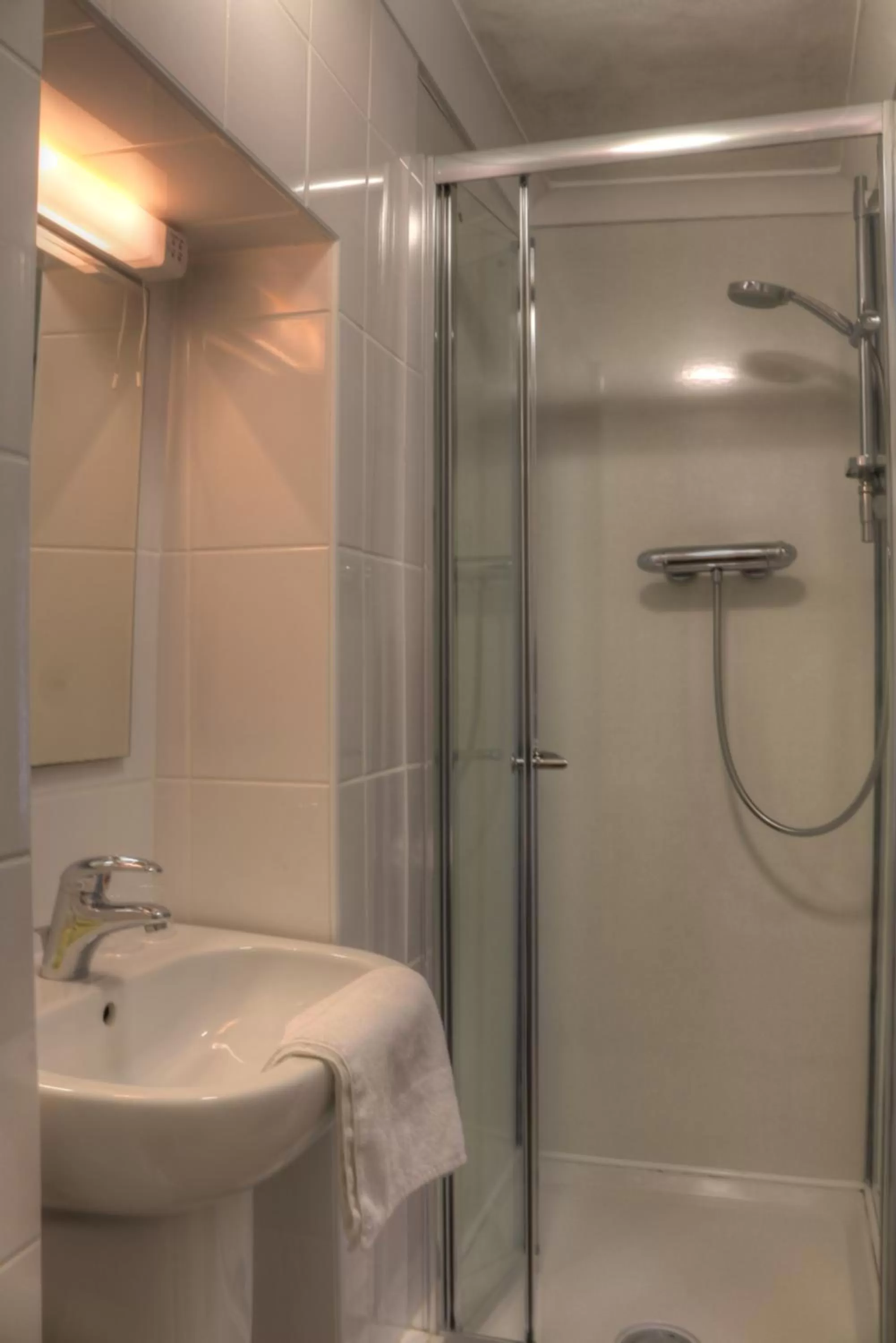 Bathroom in Kersbrook Guest Accommodation