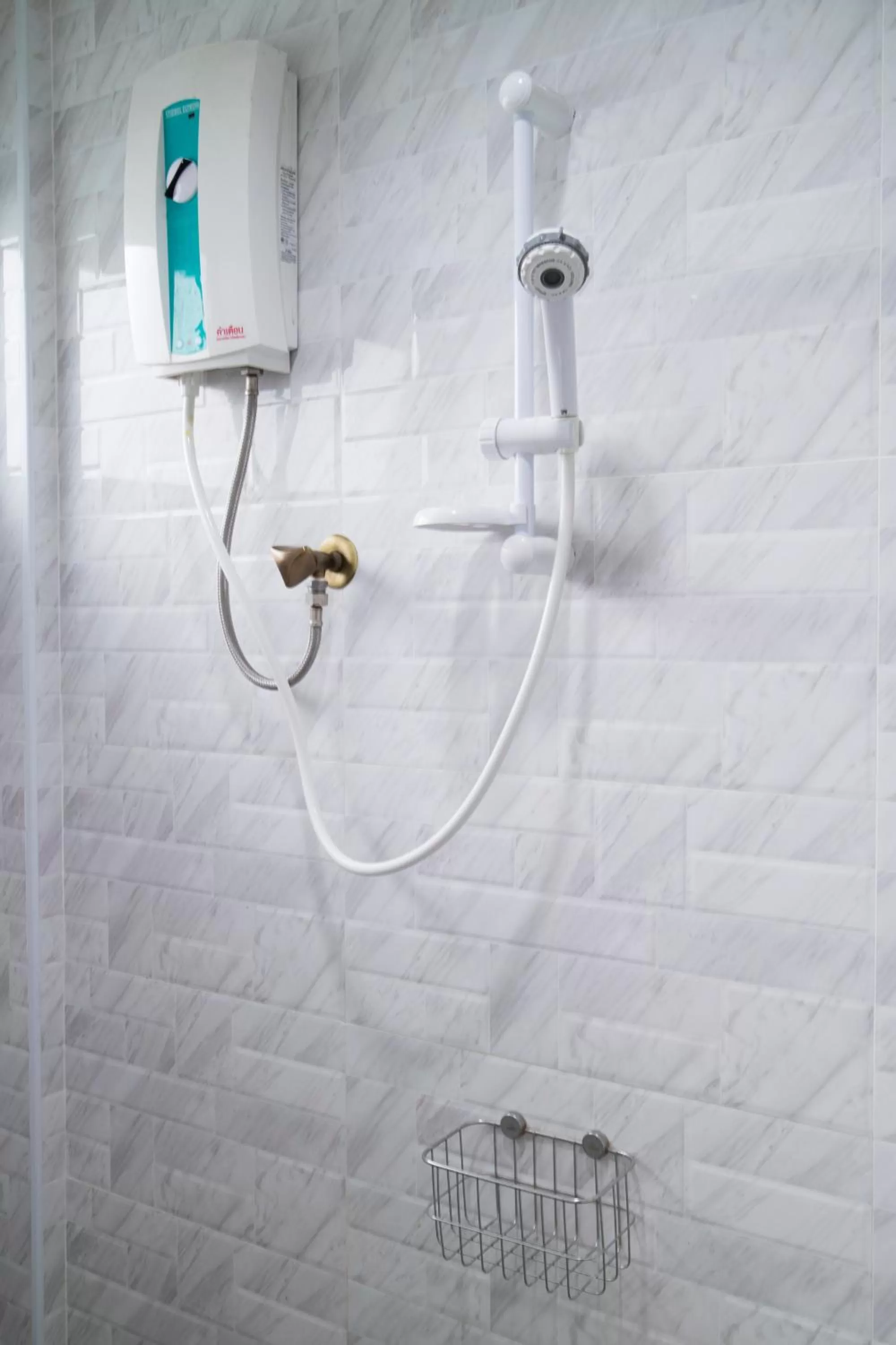 Shower in The Cube Sathorn Boutique Hotel เดอะ คิวบ์ สาทร บูติค โฮเทล Near BTS Surasak