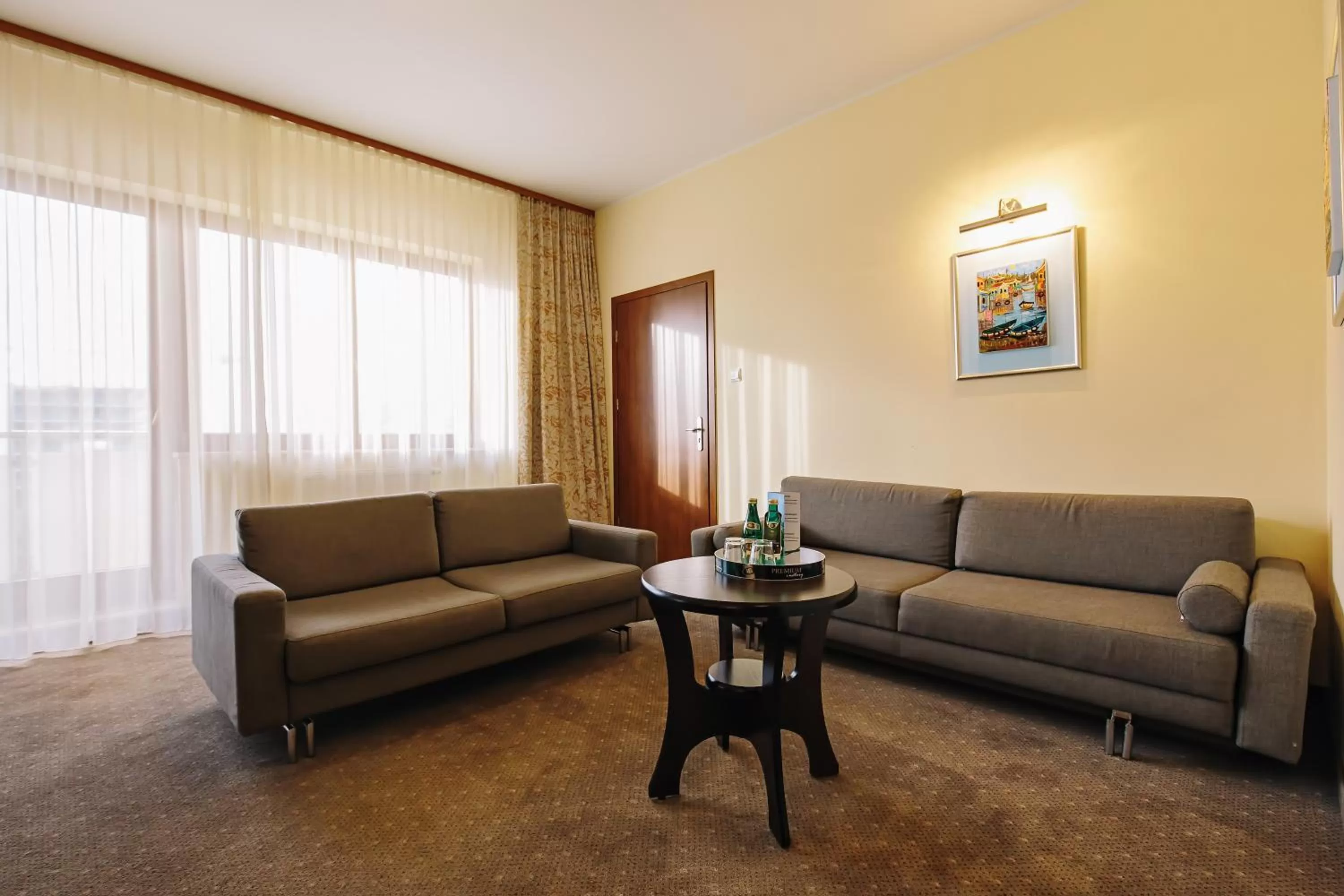 Photo of the whole room in Arka Medical Spa