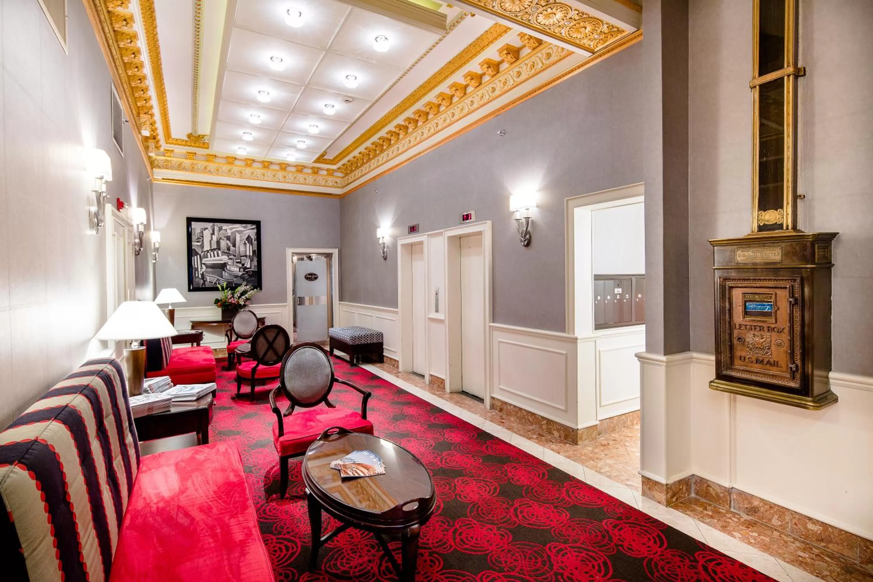 Communal lounge/ TV room in Radio City Apartments