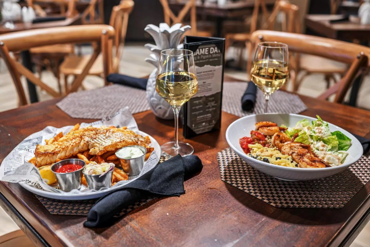 Food and drinks in Bayfront Inn 5th Avenue