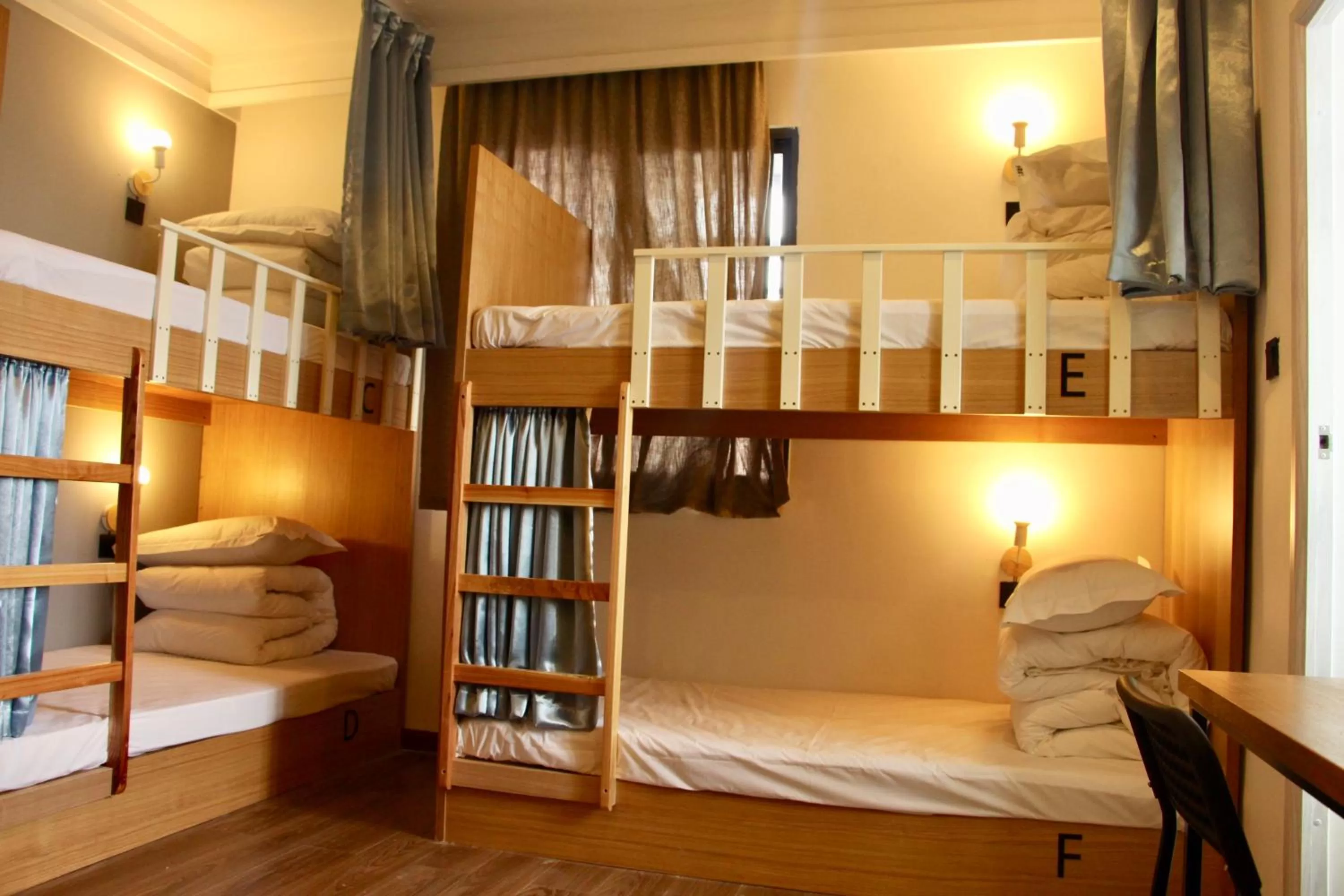 Bed, Bunk Bed in Travel light Guilin