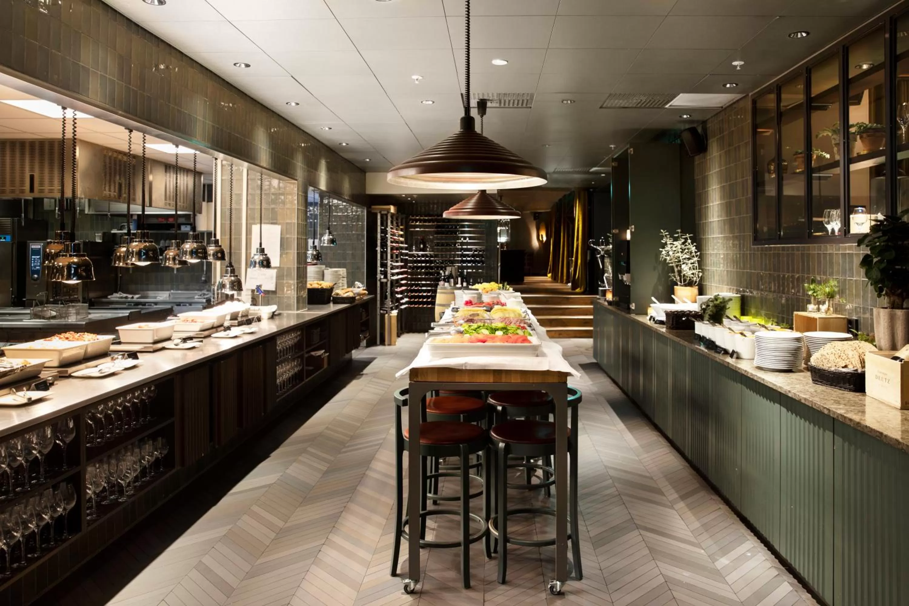 Breakfast in Elite Park Avenue Hotel