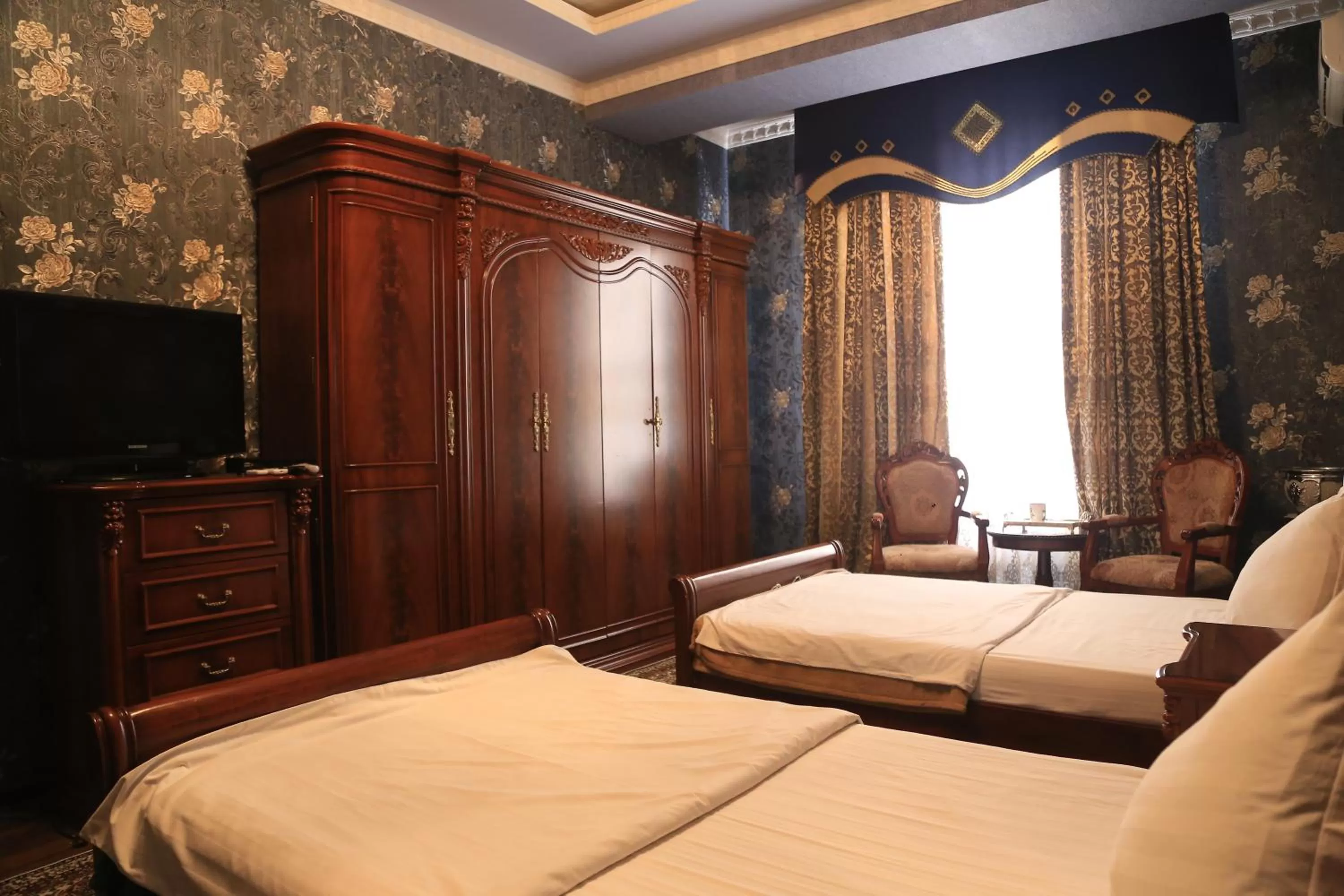 TV and multimedia in Nurafshon Boutique