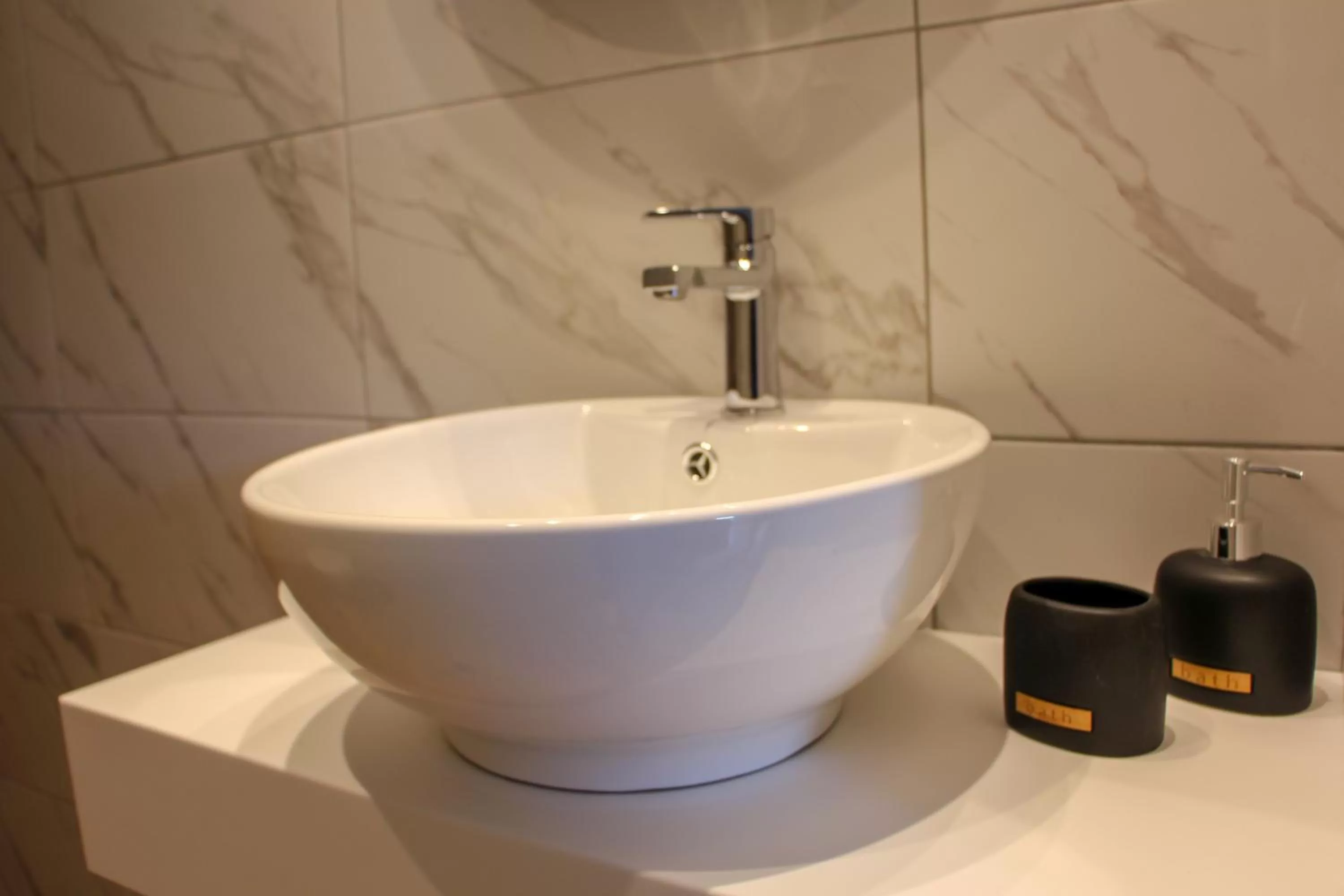 Lamprini's Deluxe Studios