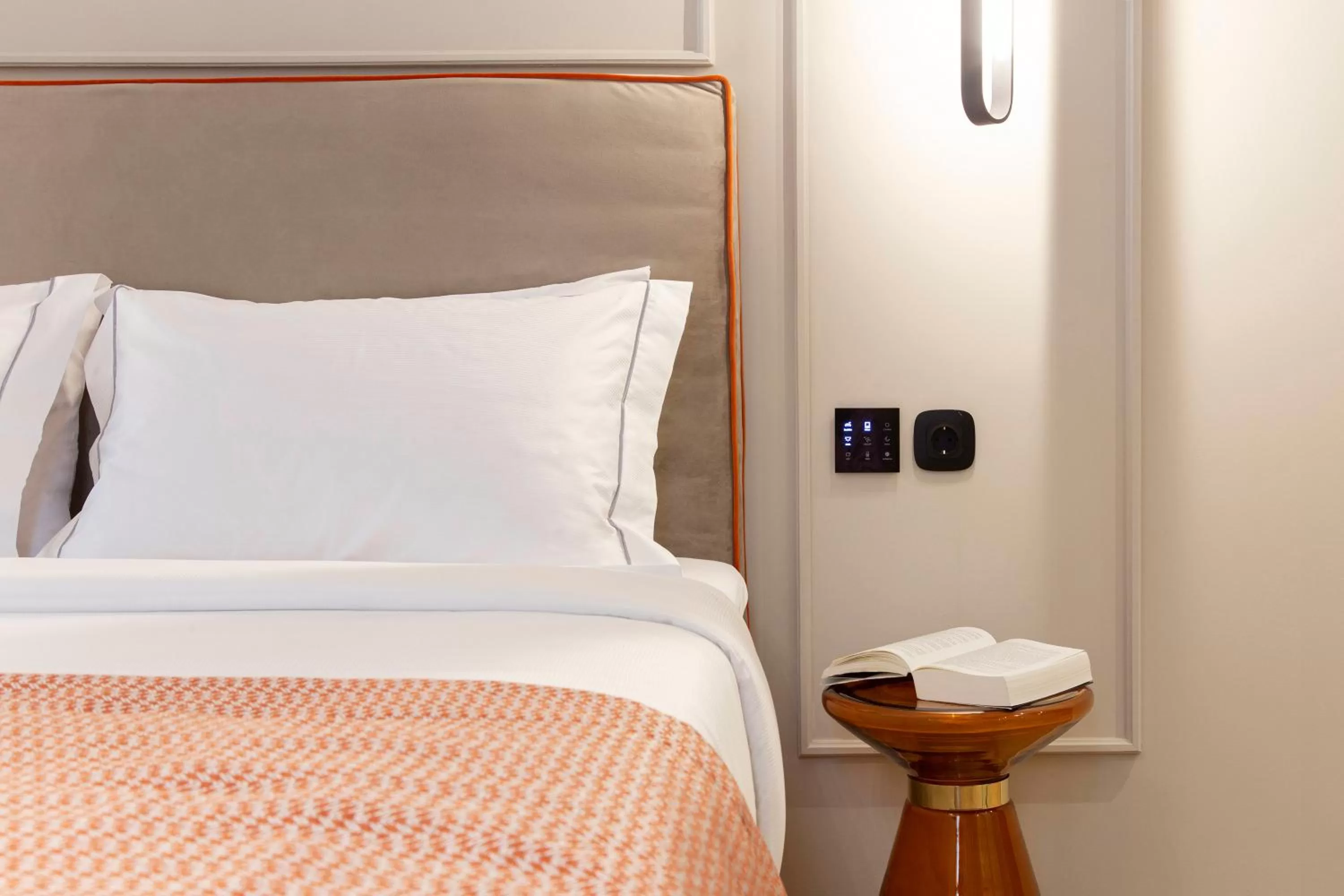 Decorative detail, Bed in 1910 Lifestyle Hotel