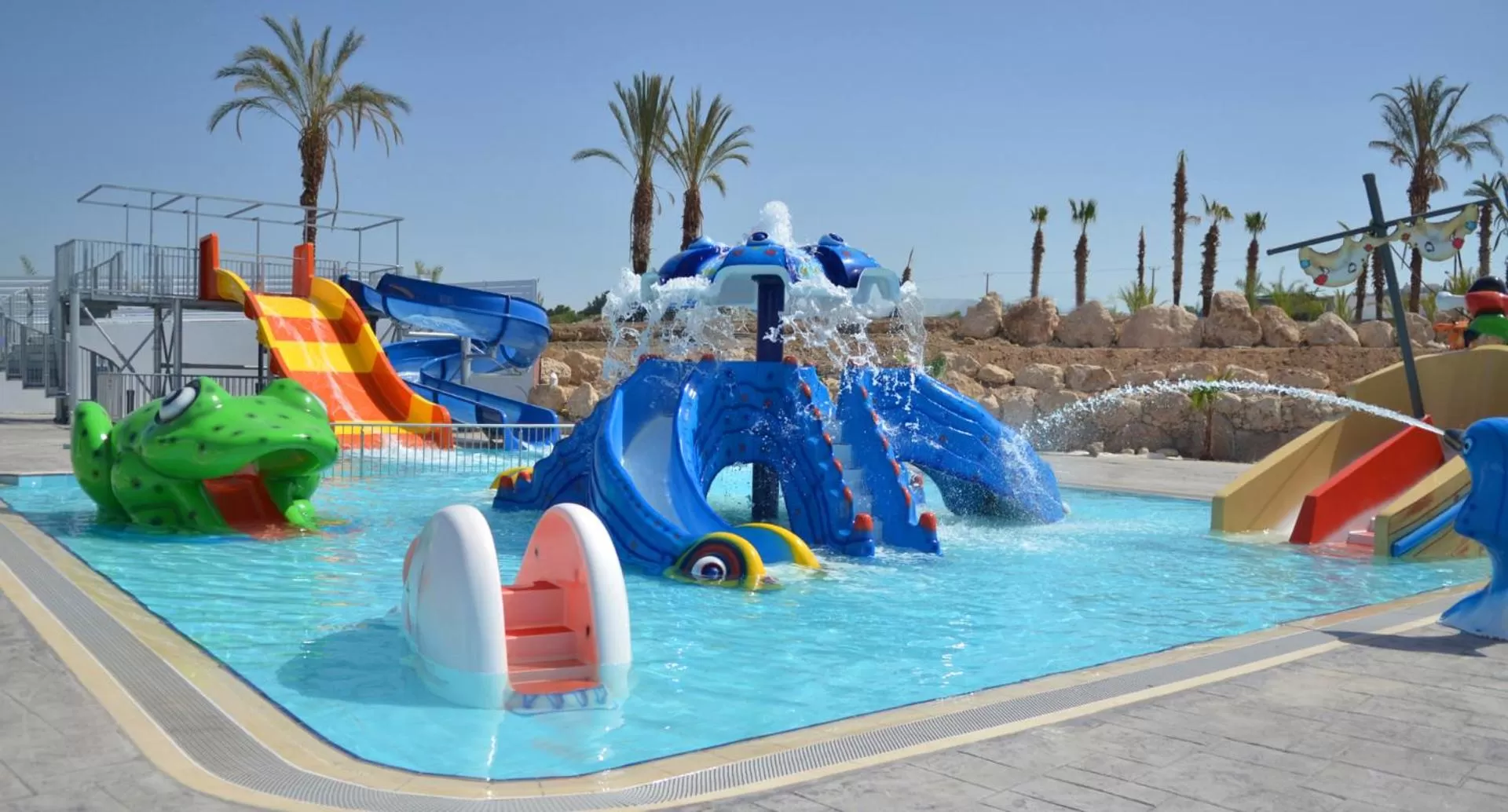 Swimming pool in King Evelthon Beach Hotel & Resort