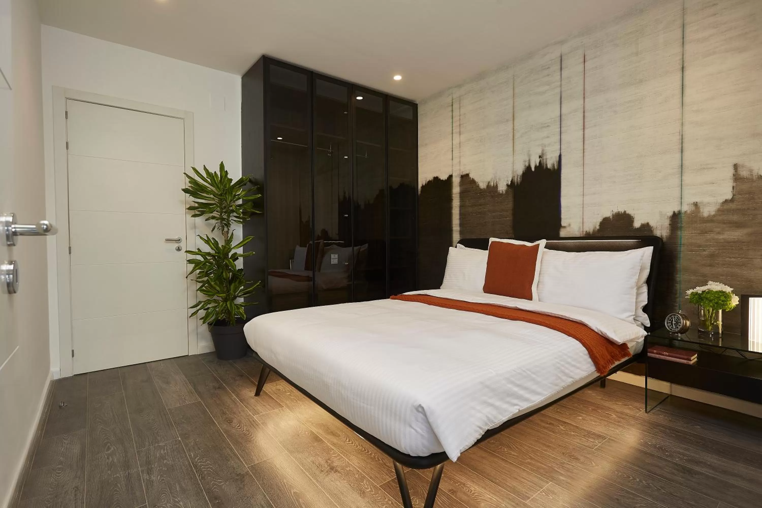 Bedroom, Bed in Kwarleyz Residence, Accra